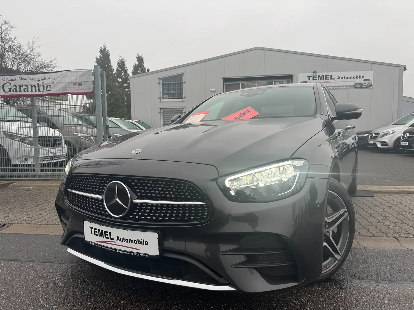 Mercedes-Benz E 300 E 300 de 4Matic AMG*LED+BURMESTER+KAMERA+HUD Grau - 1