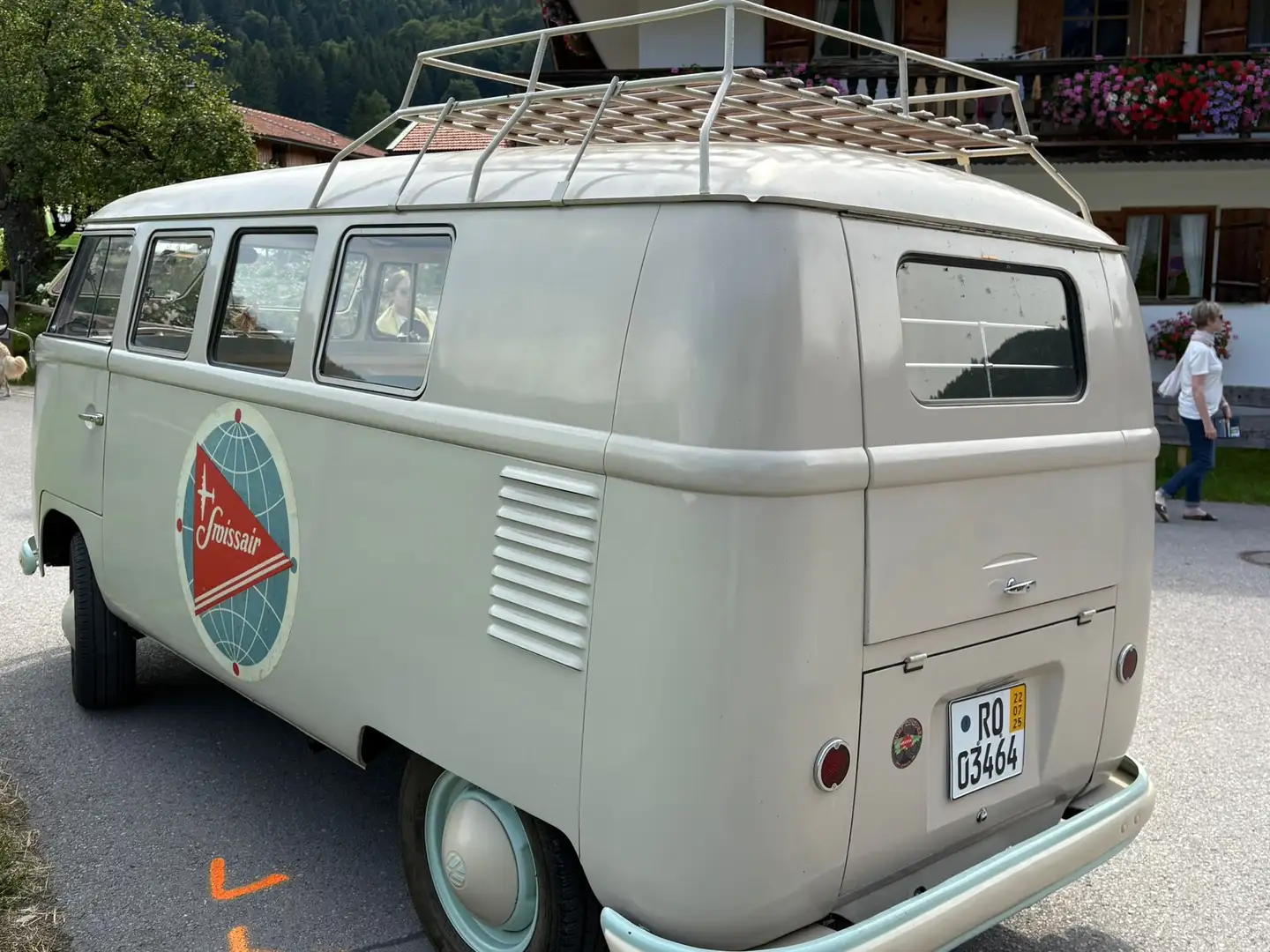 Volkswagen T1 ex Schweiz Beige - 2