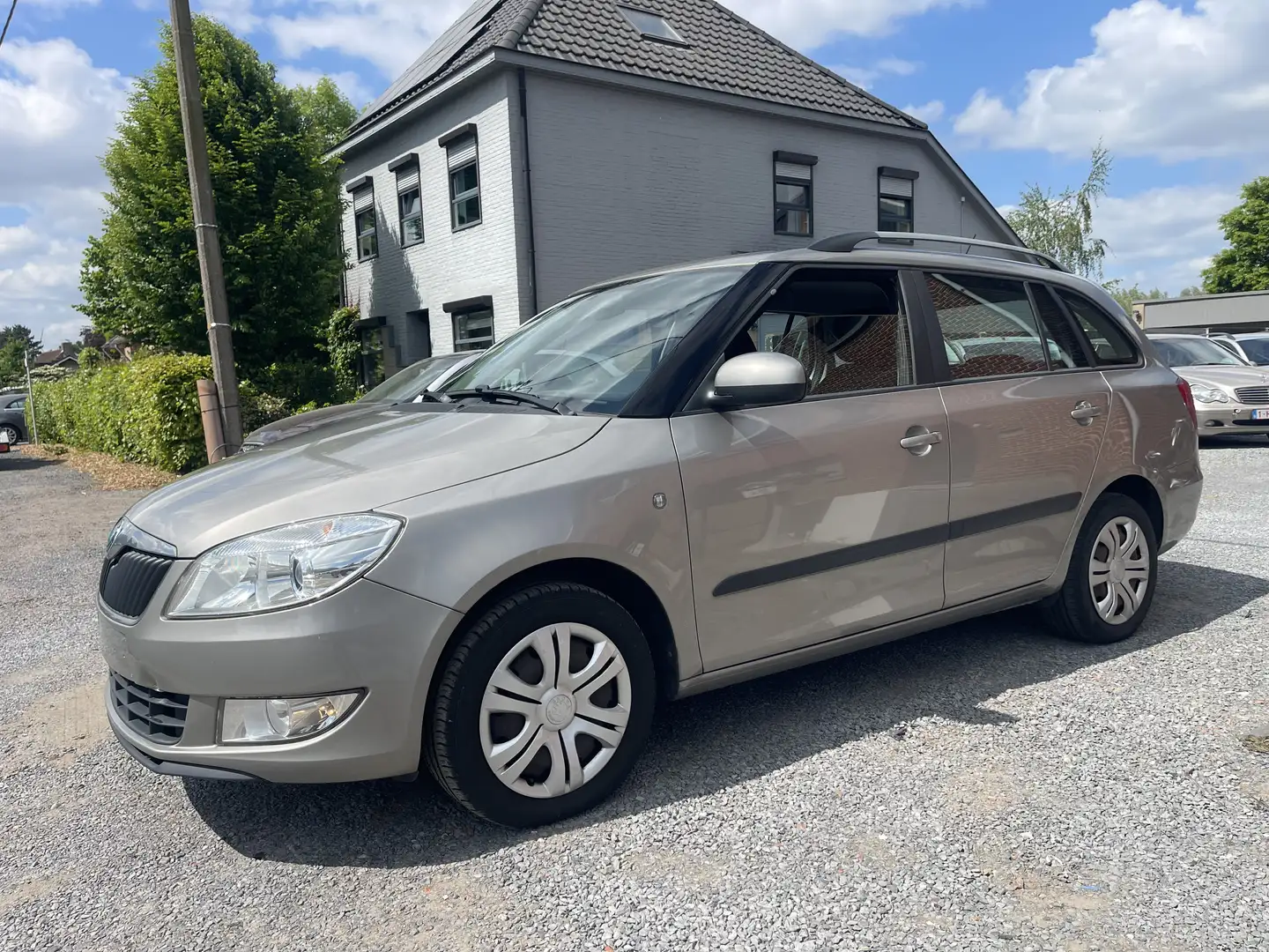 Skoda Fabia SW 1.6 CR TDi,Airco,Parkeersensoren,... Gris - 1