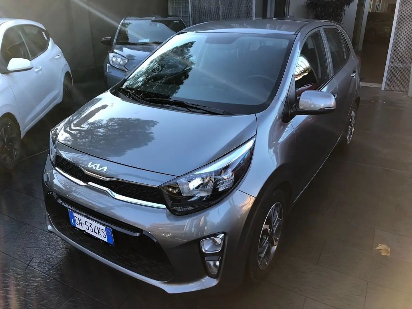 Kia Picanto 1.0 Style 67 CV PREZZO REALE Grigio - 2