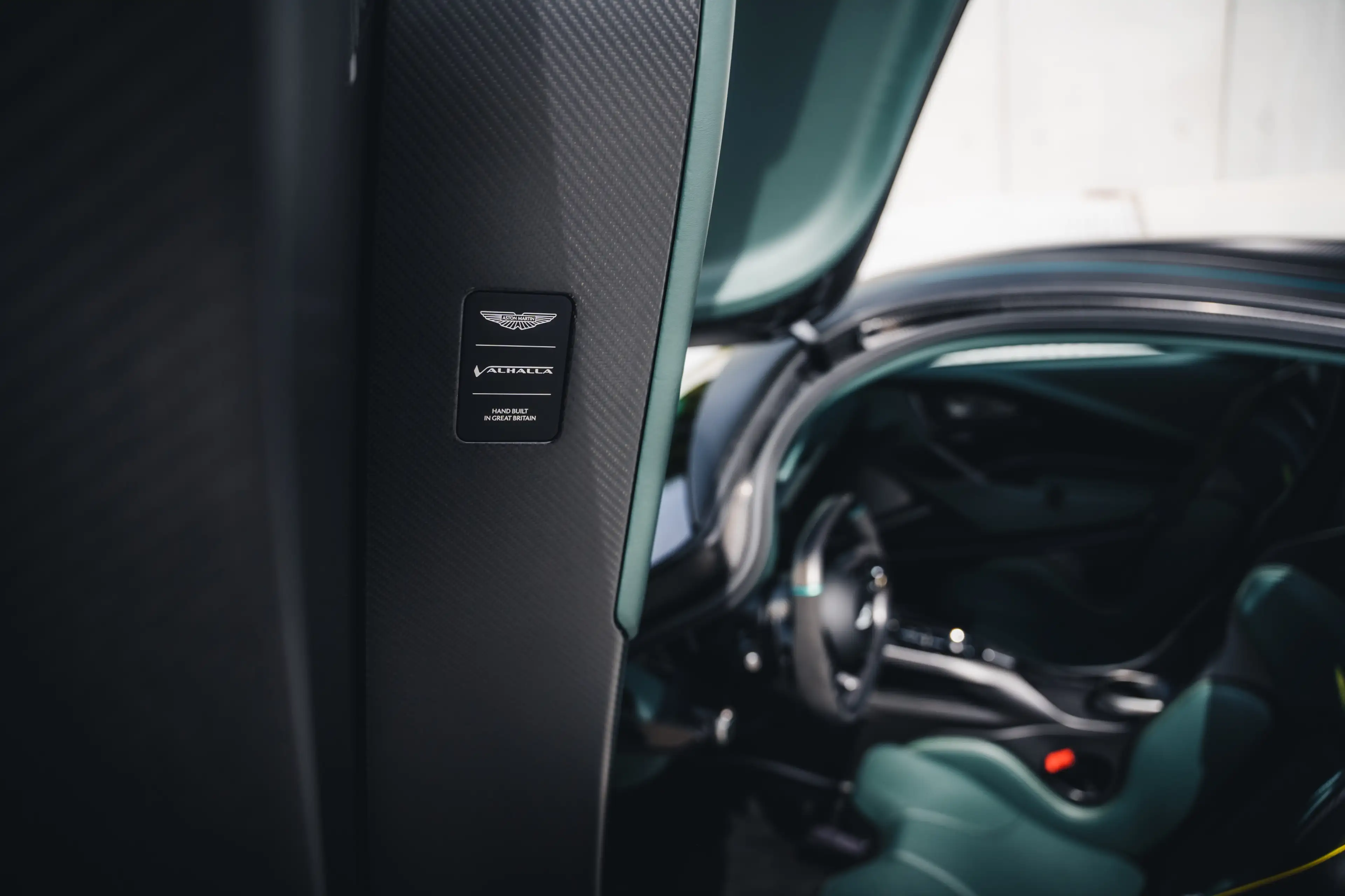 Aston Martin Valhalla Apex Grey / Carbon / NEW / 160KM / B&O / Alcantara — photo 15