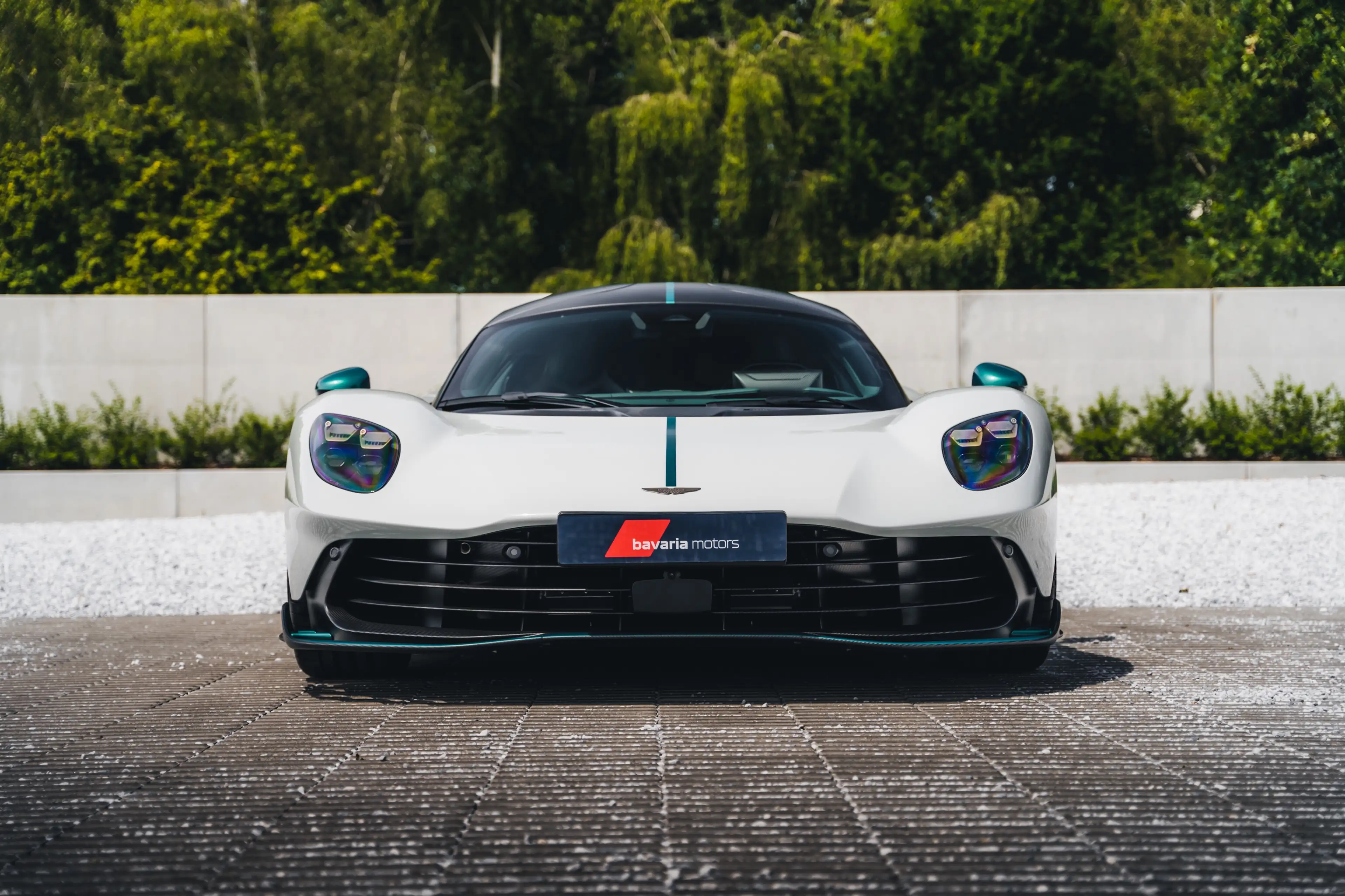 Aston Martin Valhalla Apex Grey / Carbon / NEW / 160KM / B&O / Alcantara — photo 2
