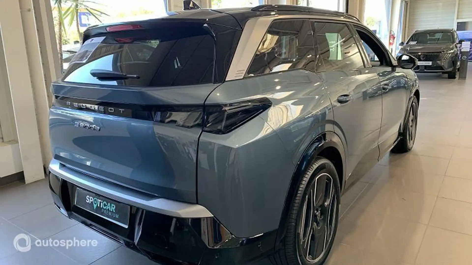 Peugeot 5008 Electrique 210ch Batterie 73 kWh GT - 2