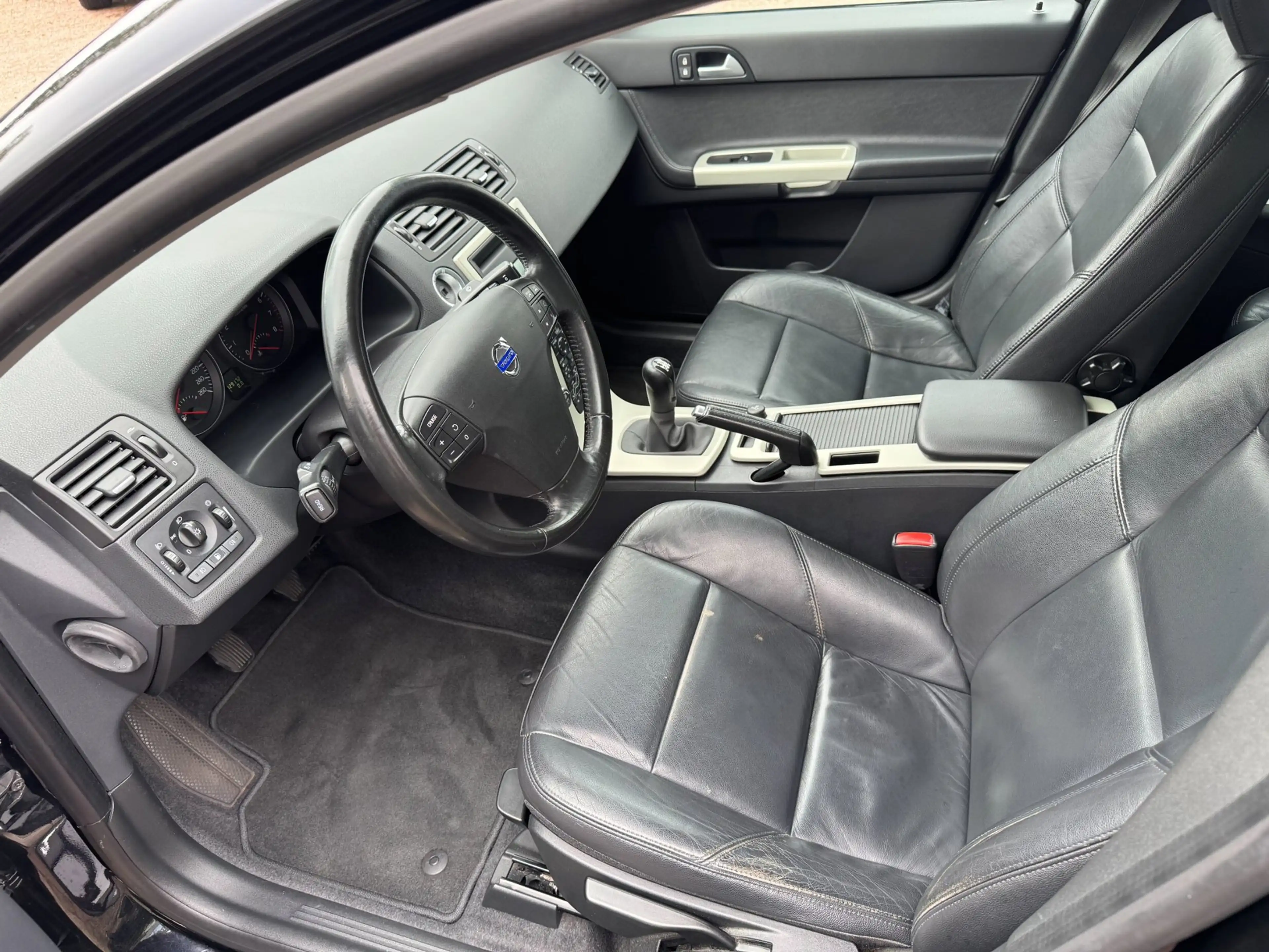 Volvo S40 1.8 Edition II — photo 11