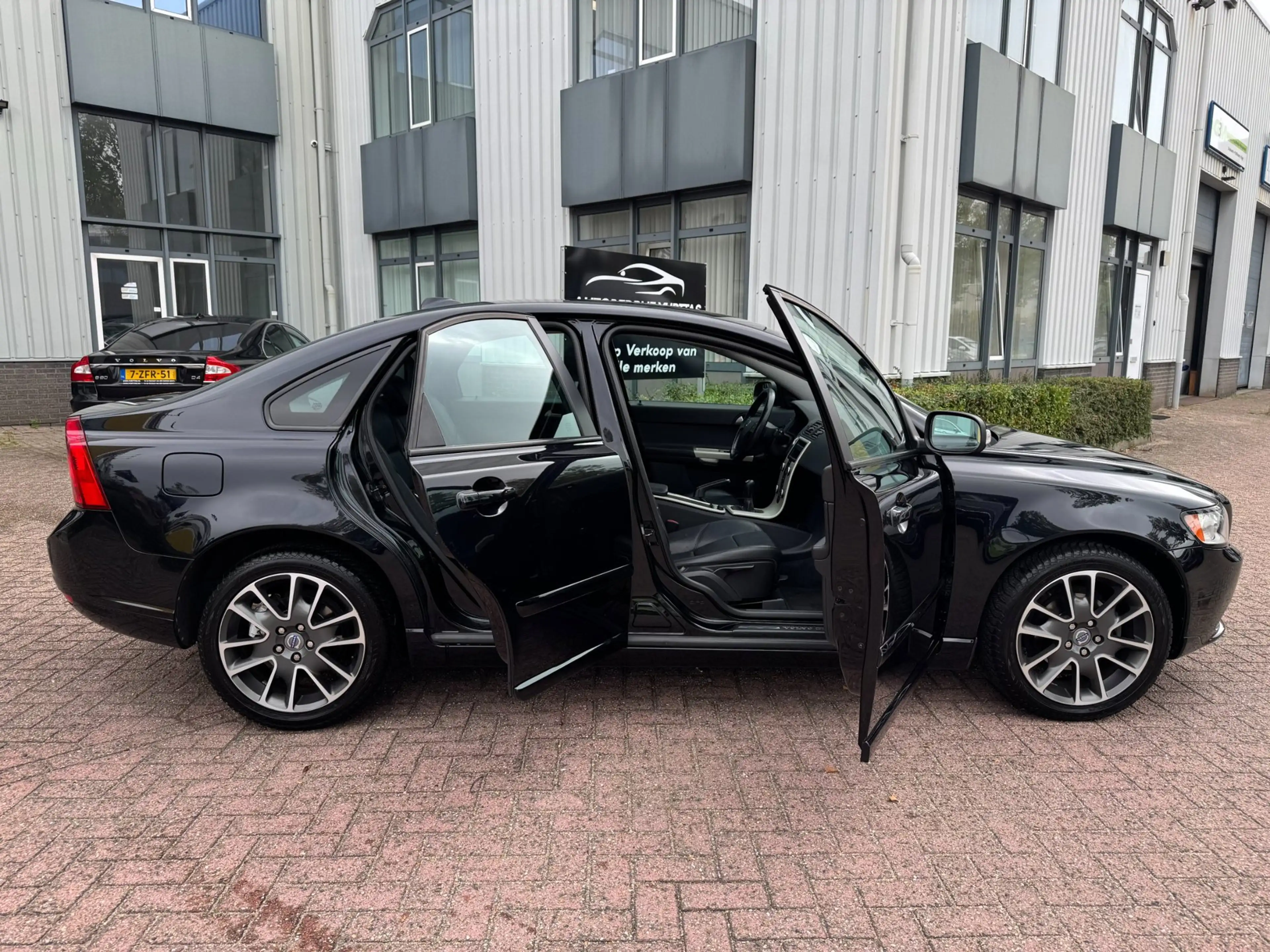 Volvo S40 1.8 Edition II — photo 6