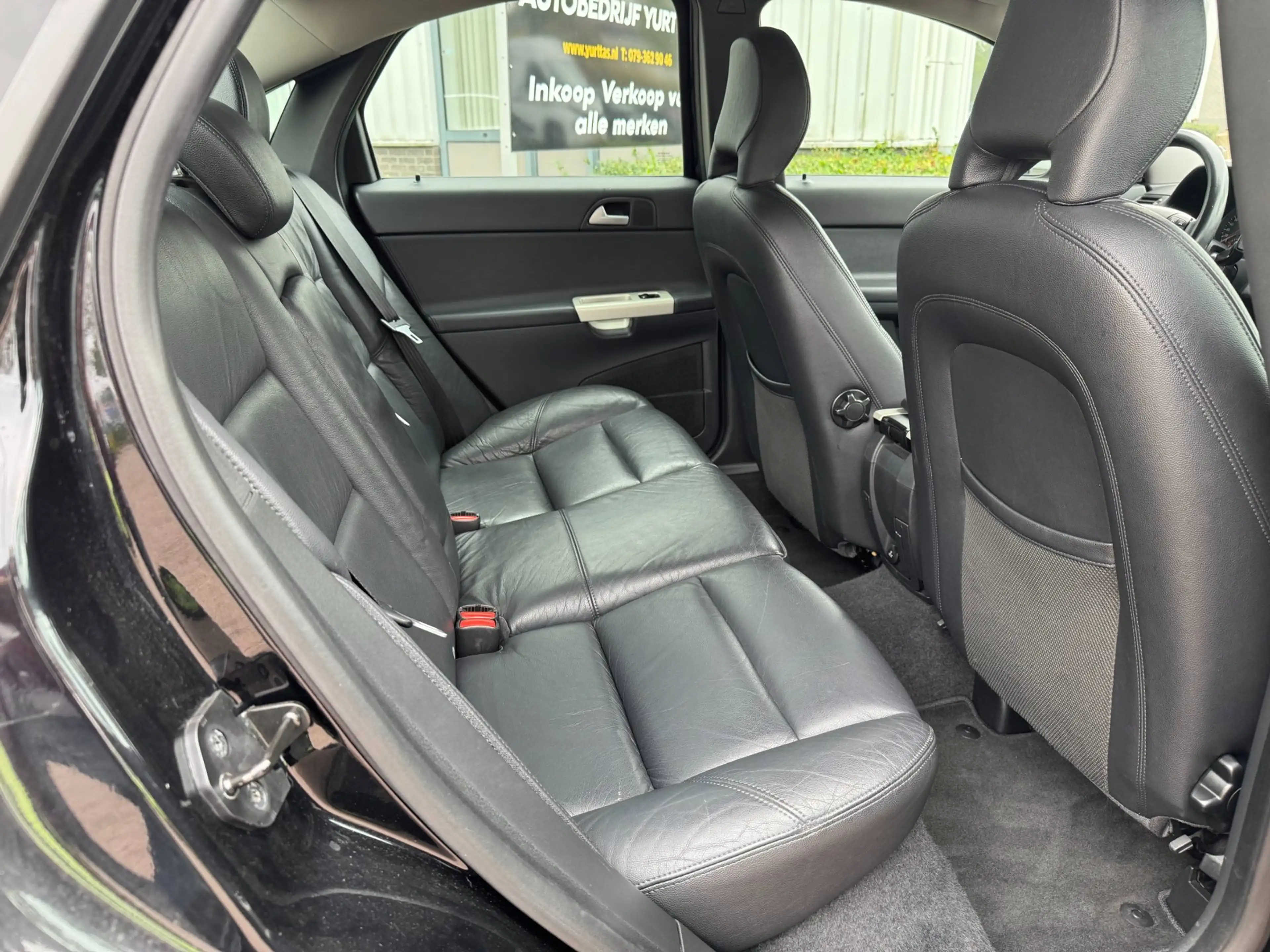 Volvo S40 1.8 Edition II — photo 9