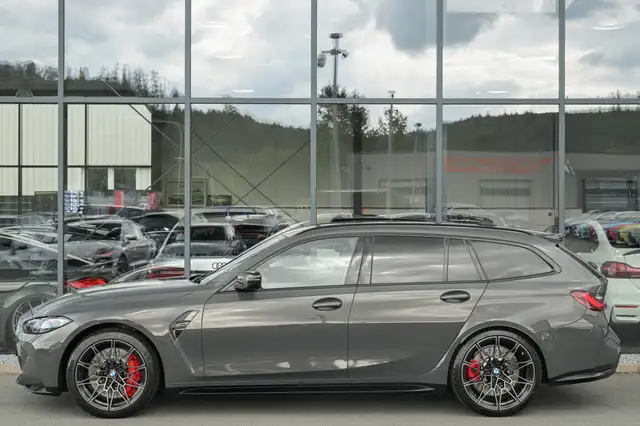 BMW M3 view 6