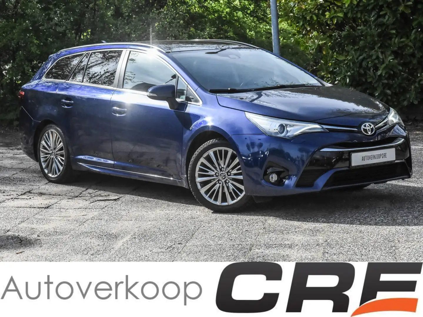 Toyota Avensis Touring Sports 2.0 VVT-i Executive / camera / pano - 1