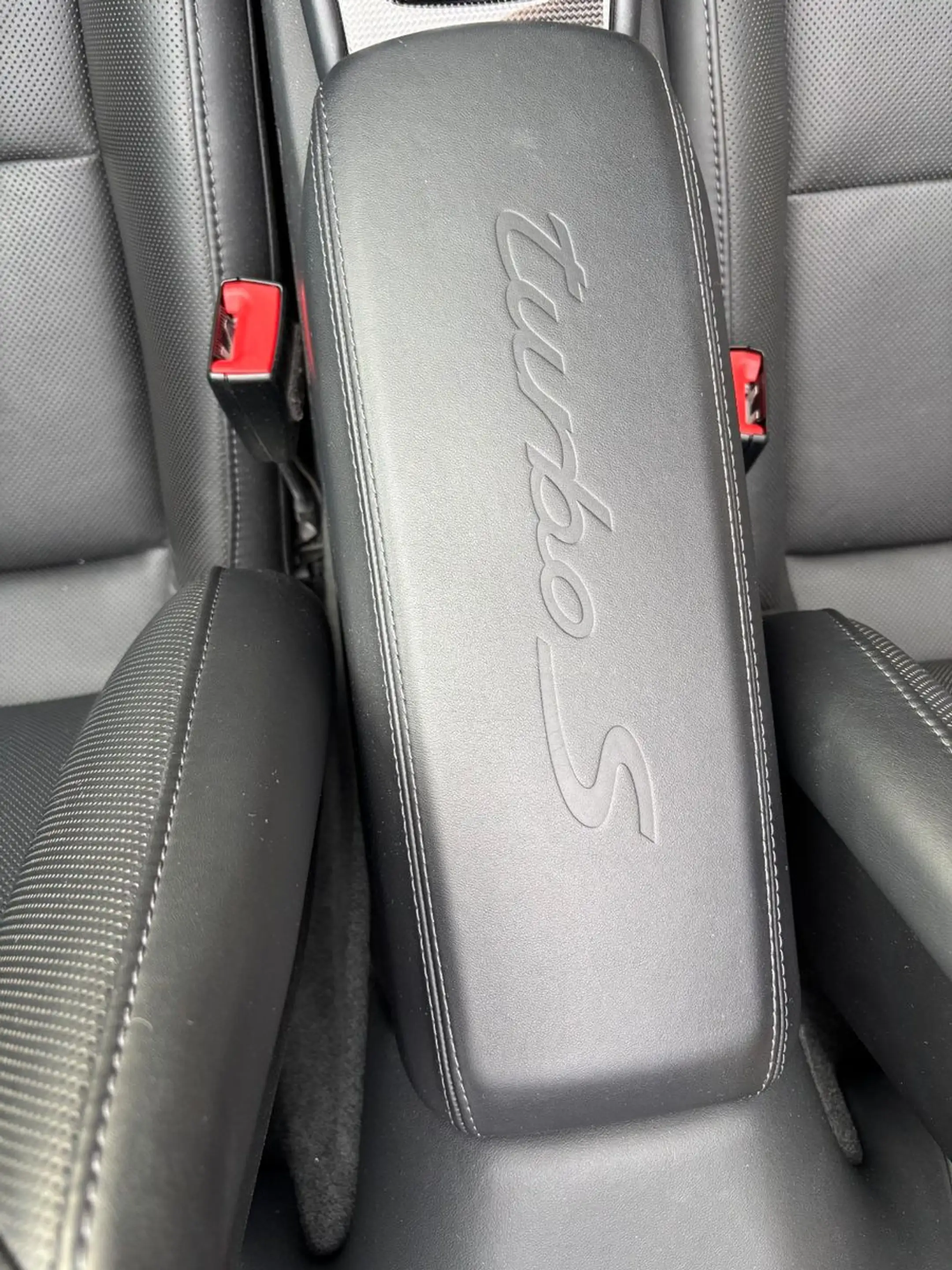 Porsche 991 .2 Turbo S Cabr. **Aerokit-PCCB-Liftsystem** — photo 24