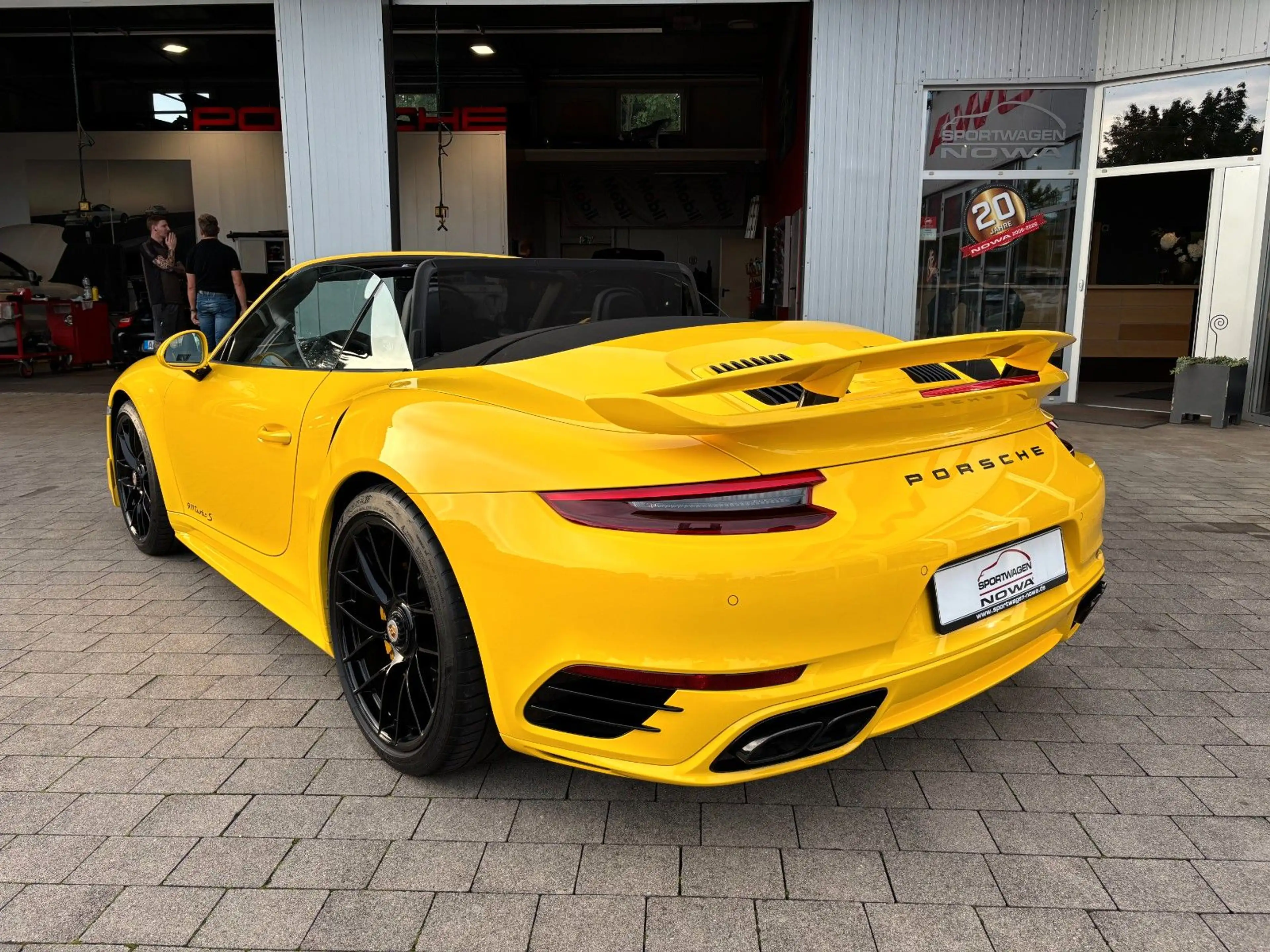 Porsche 991 .2 Turbo S Cabr. **Aerokit-PCCB-Liftsystem** — photo 19