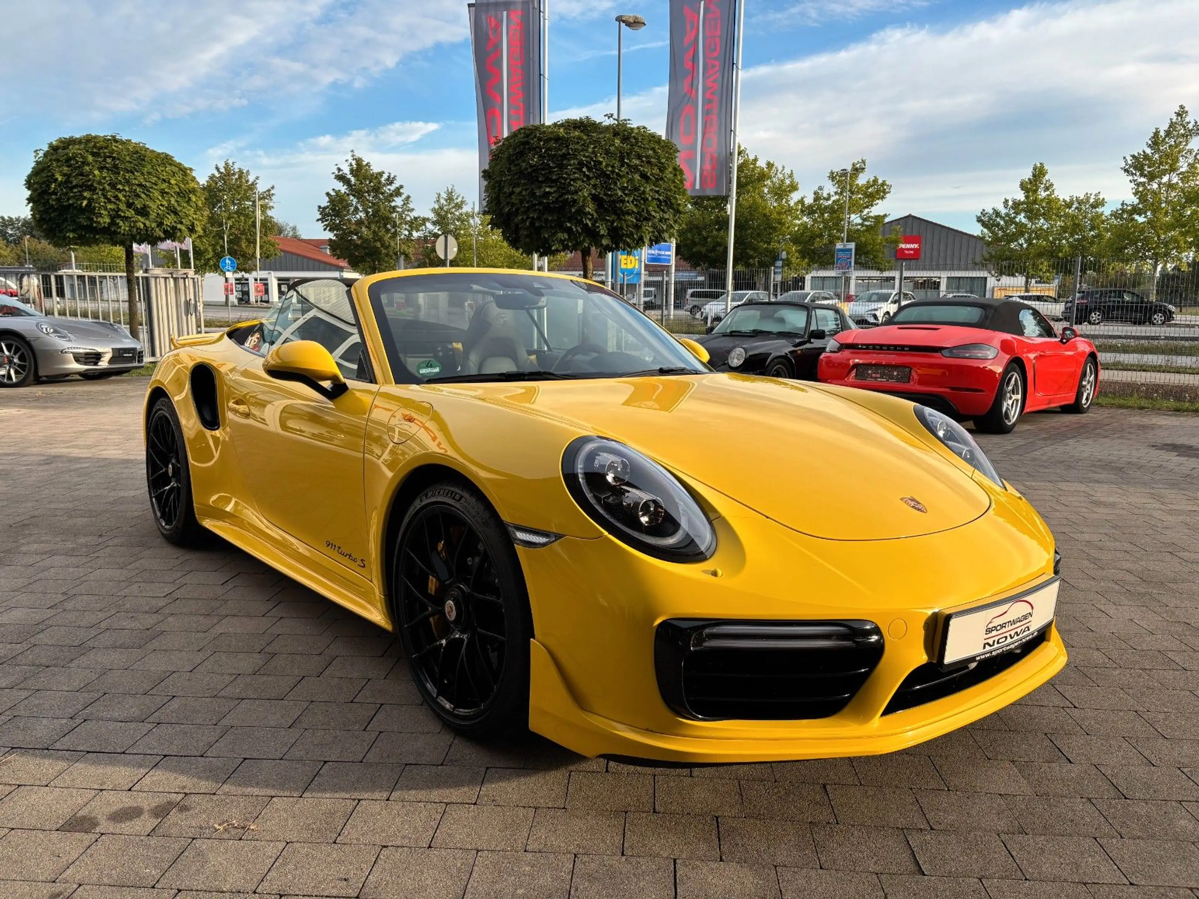 Porsche 991 .2 Turbo S Cabr. **Aerokit-PCCB-Liftsystem** — photo 12