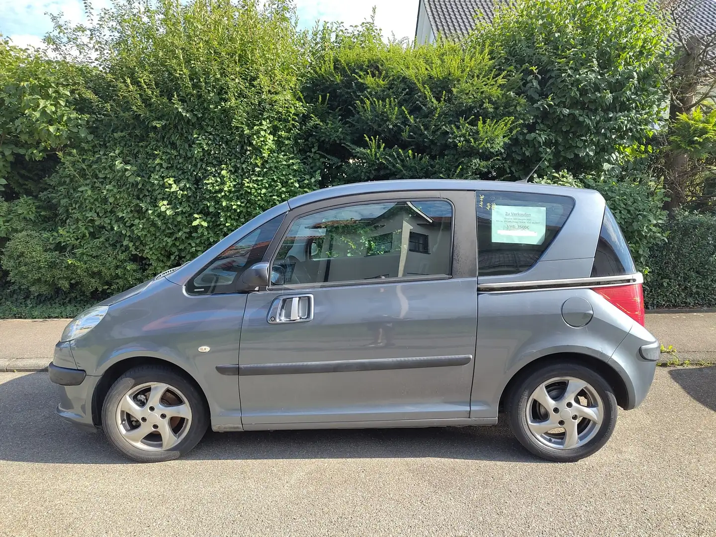 Peugeot 1007 1007 HDi 70 Filou Grau - 1