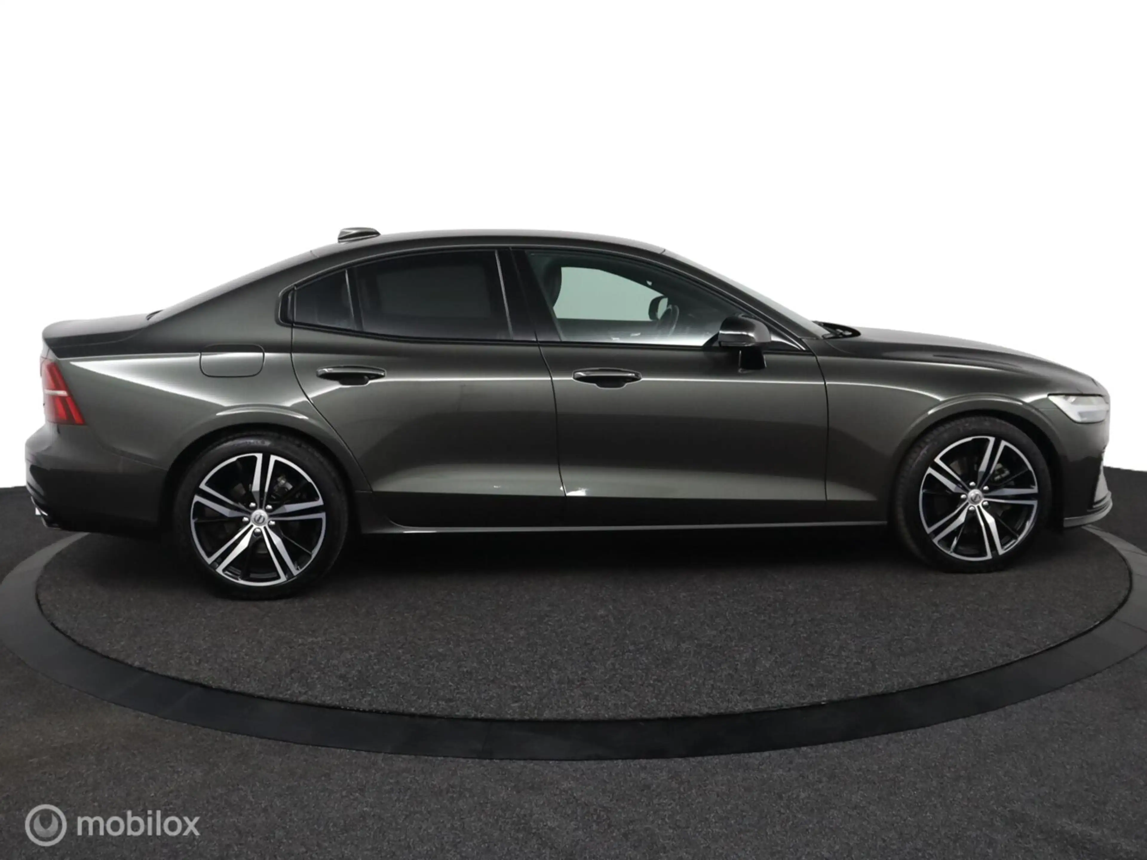 Volvo S60 2.0 B4 R-Design | 19" Velgen | Verwarmbaar stuurwi — photo 11