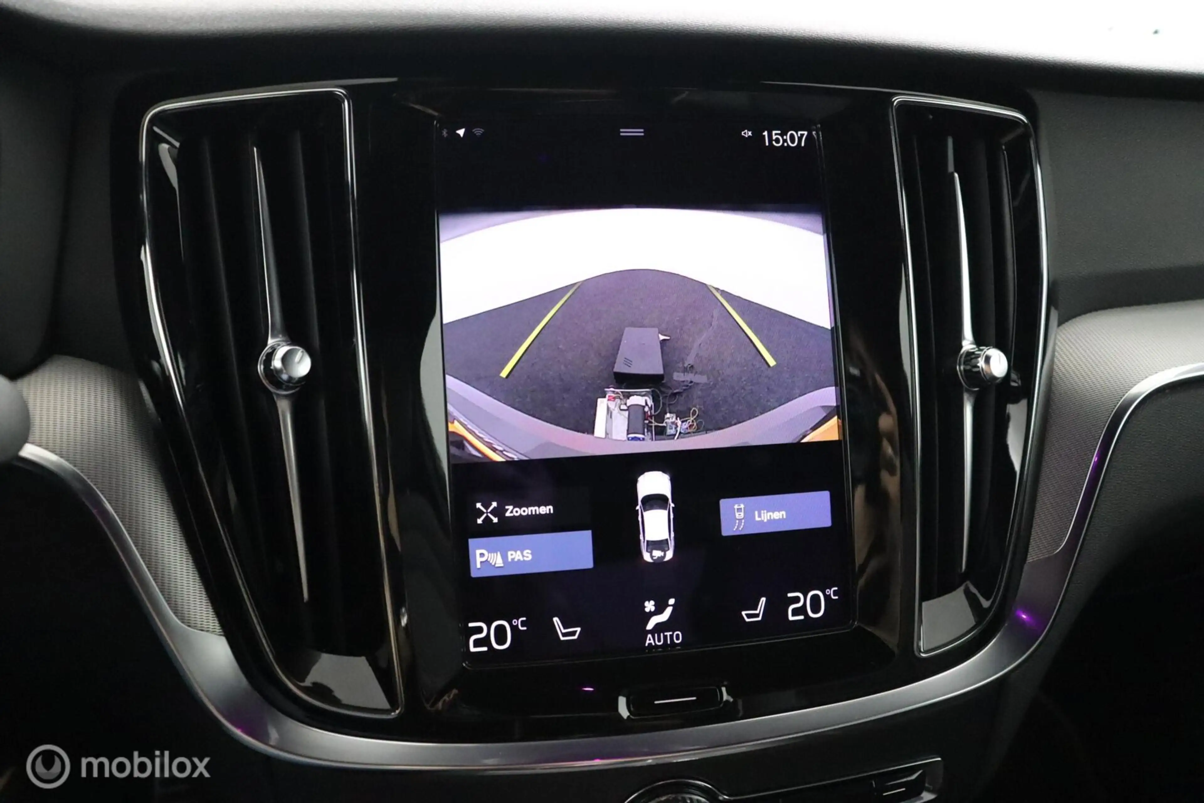 Volvo S60 2.0 B4 R-Design | 19" Velgen | Verwarmbaar stuurwi — photo 40