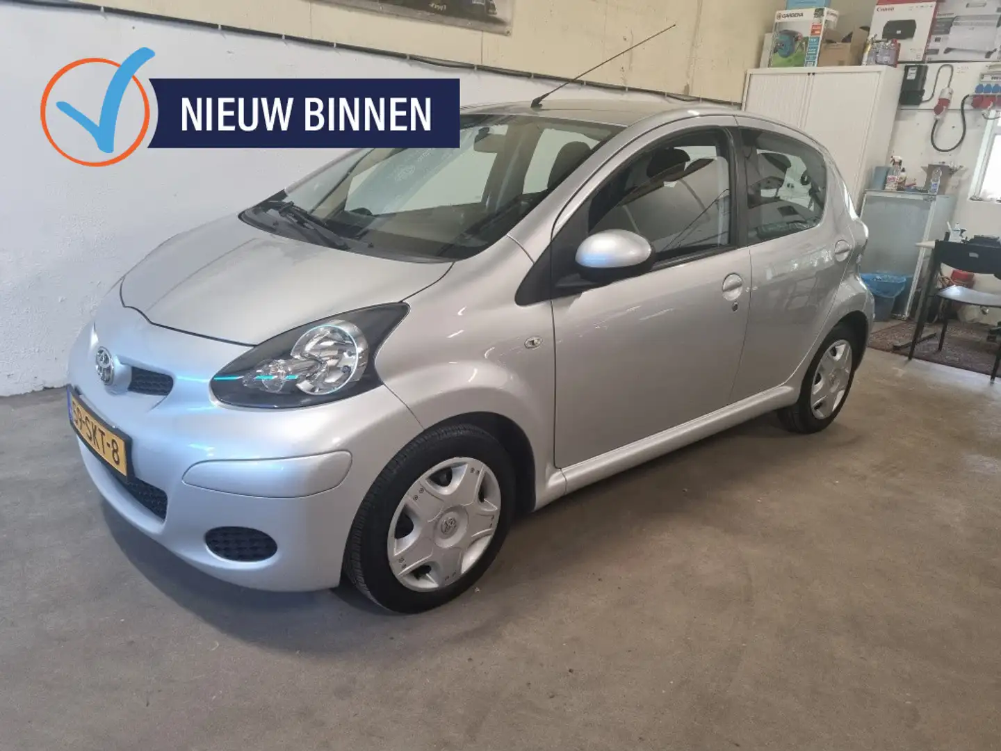 Toyota Aygo 1.0-12V Comfort Navi Airco 5Drs Nap 65KM Apk Gris - 1
