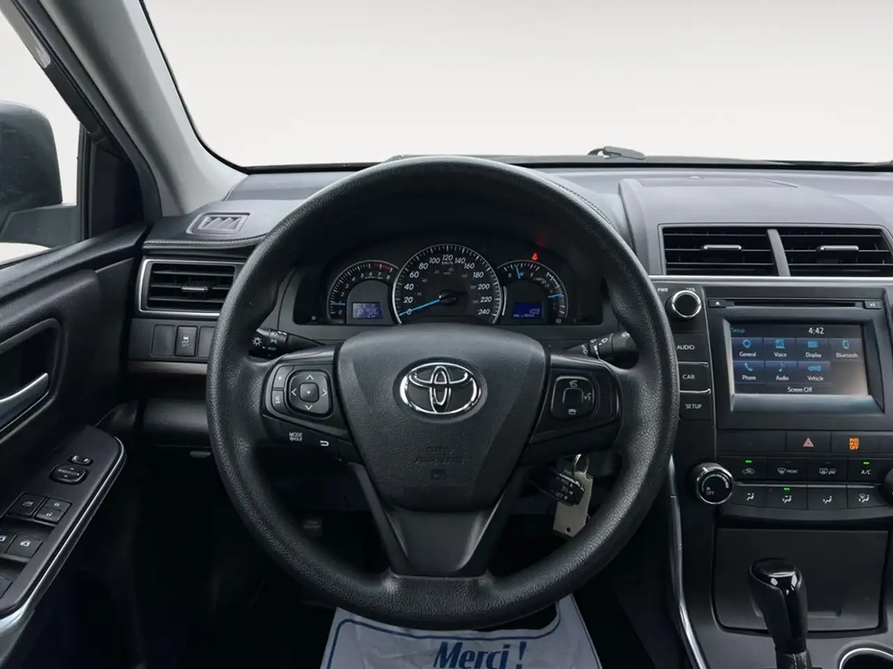 Toyota Camry снимка Toyota Camry