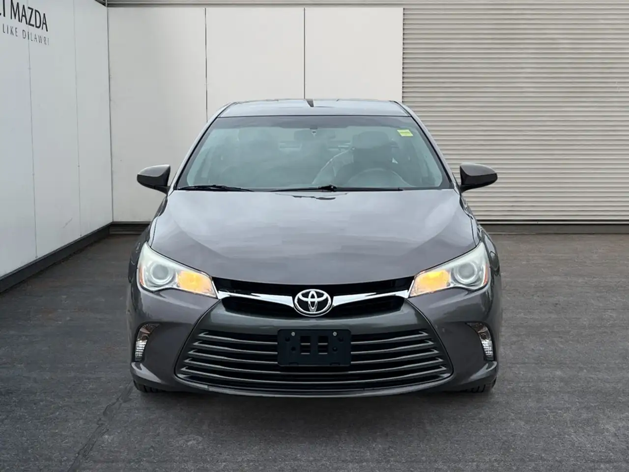 Toyota Camry снимка Toyota Camry