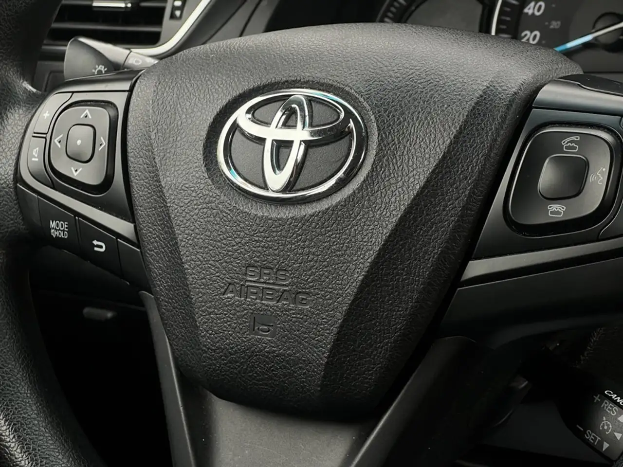 Toyota Camry снимка Toyota Camry
