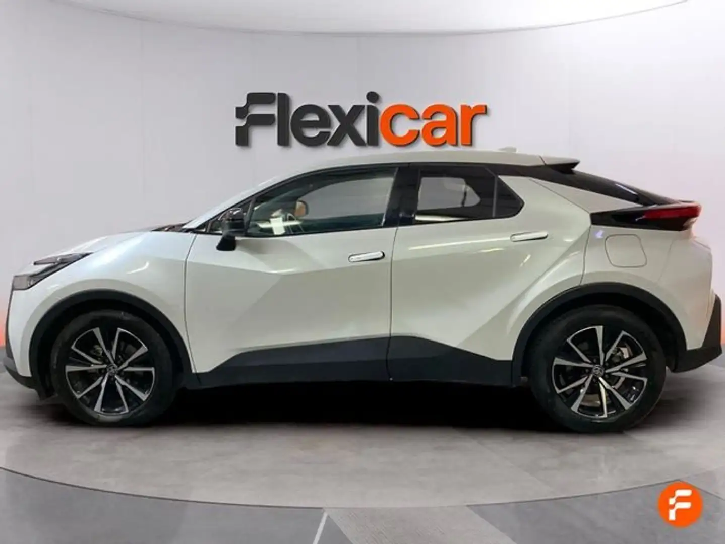 Toyota C-HR 220PH Advance Blanco - 2