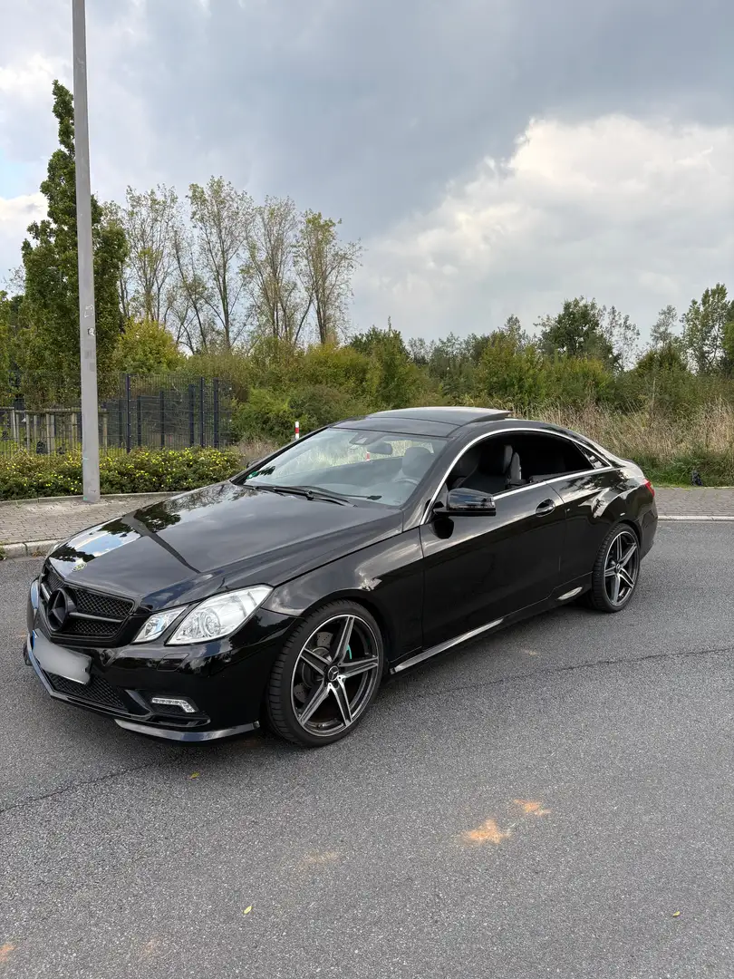 Mercedes-Benz E 250 E 250 CGI Coupé AMG-Line Panorama/Schiebedach - 2