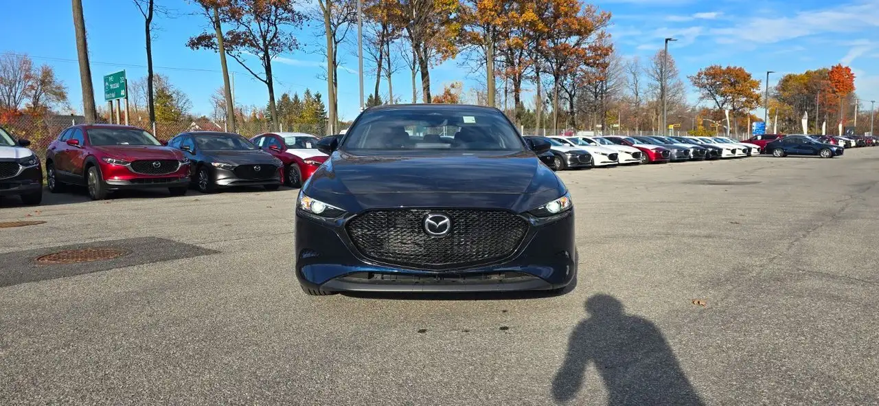 Mazda 3 снимка Mazda 3