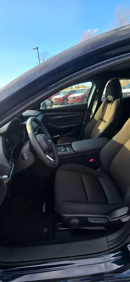 Mazda 3 снимка Mazda 3