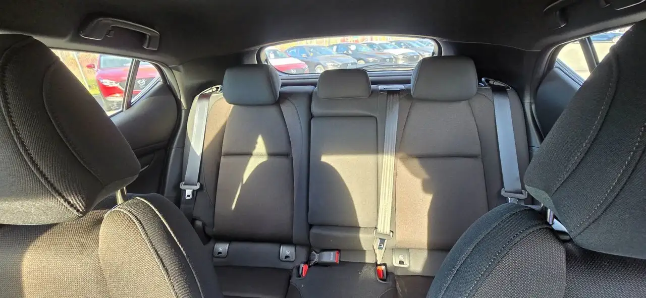 Mazda 3 снимка Mazda 3