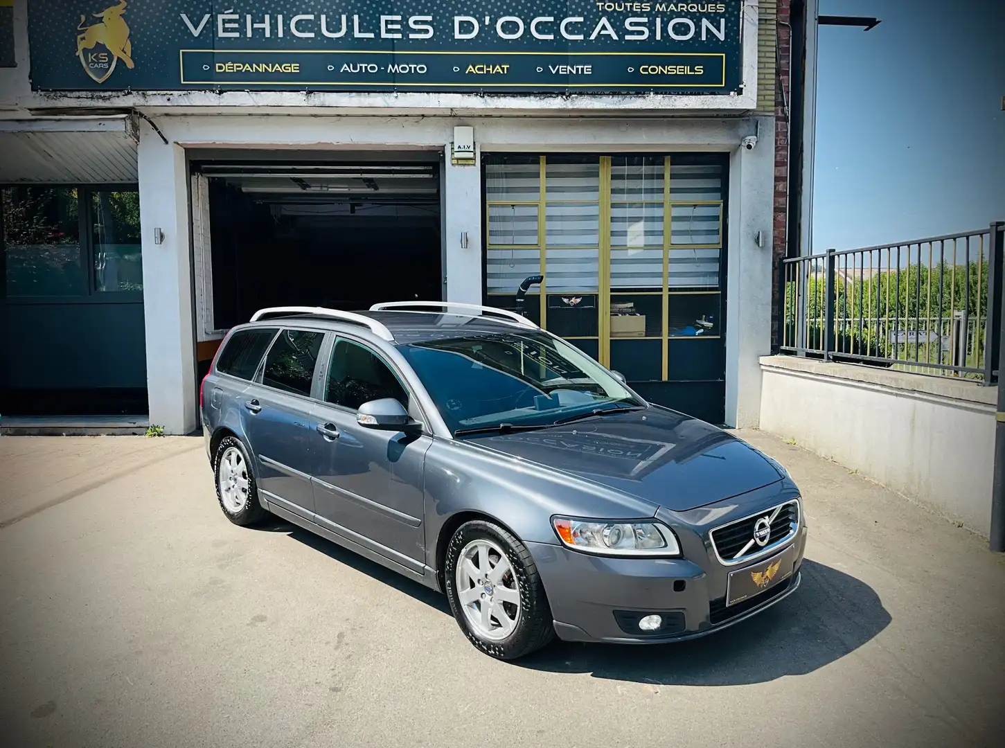 Volvo V50 1.6 D DRIVe Start/Stop Business ! OFFRE DU MOIS ! Grijs - 1