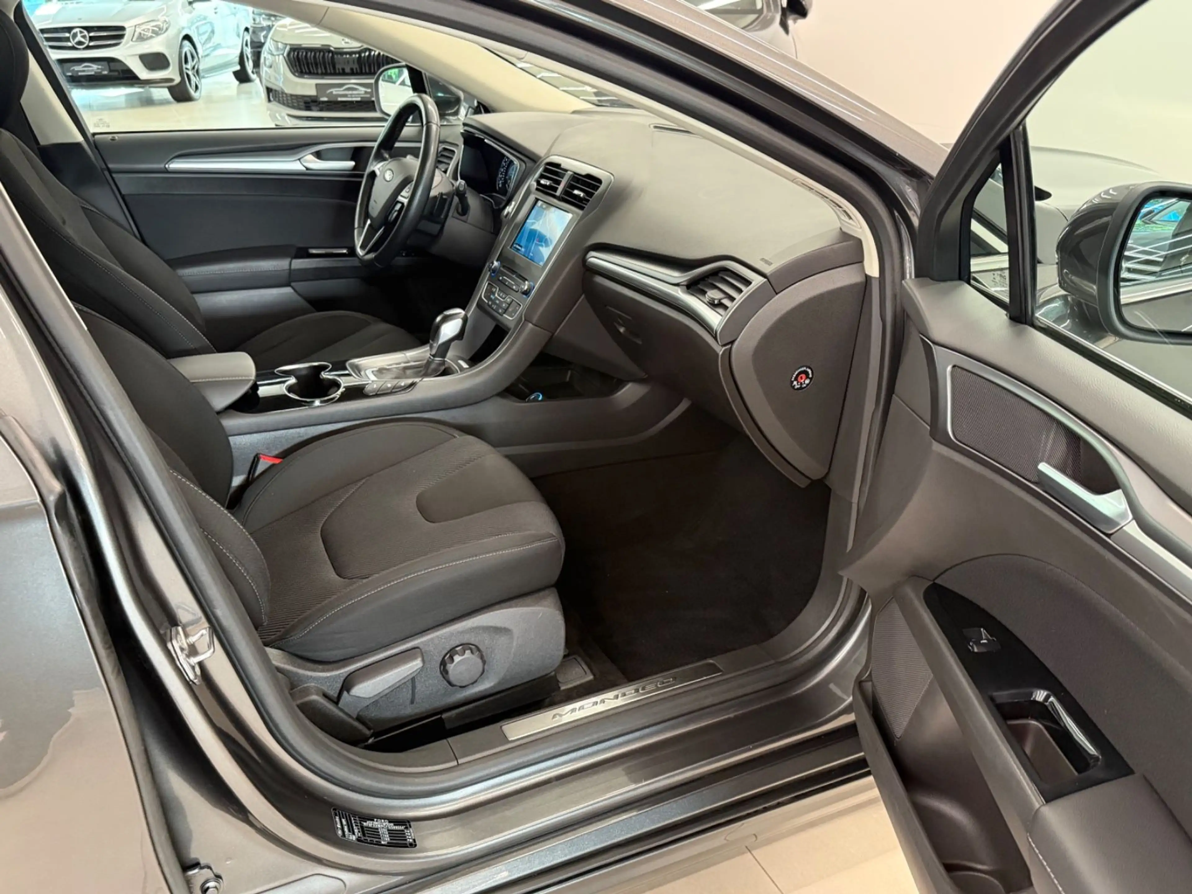 Ford Mondeo Turnier Titanium NAVI PANORAMA — photo 9