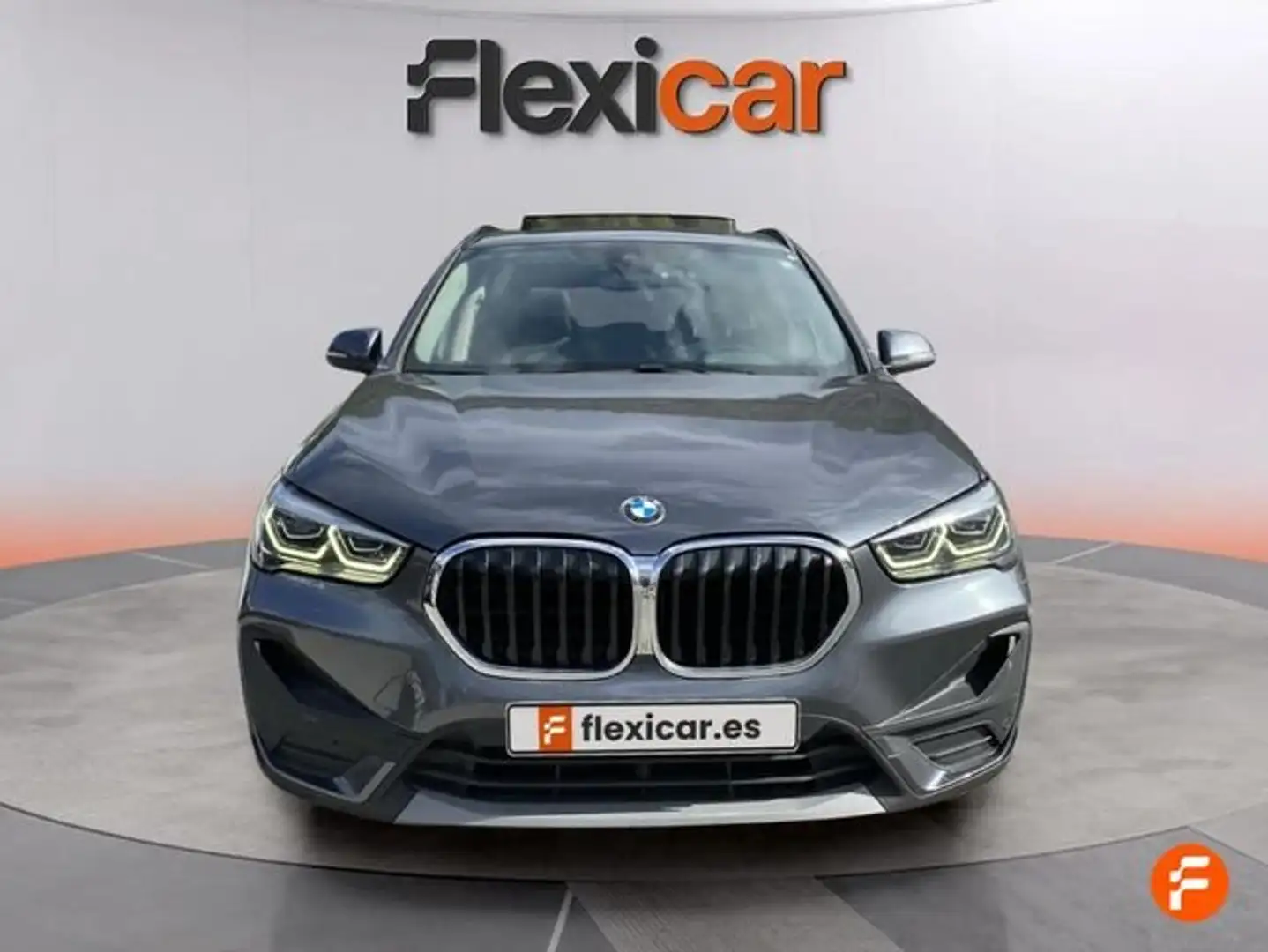BMW X1 sDrive 18i Gris - 2
