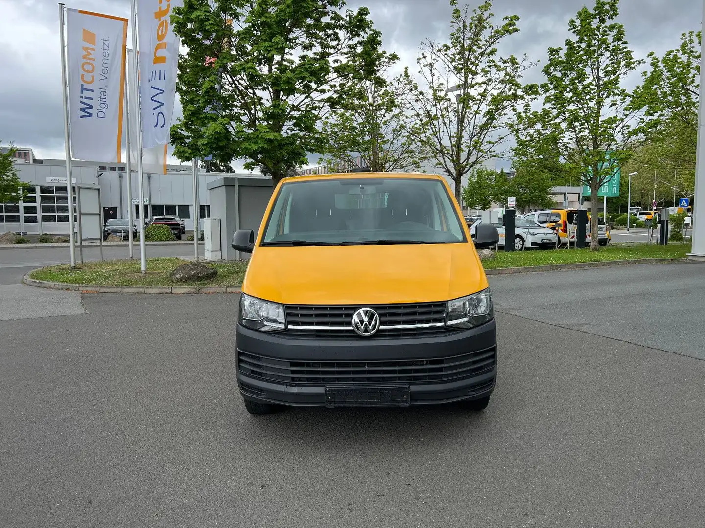 Volkswagen T6 Transporter *Lang*Klima*StandHz*1.Hand Jaune - 2