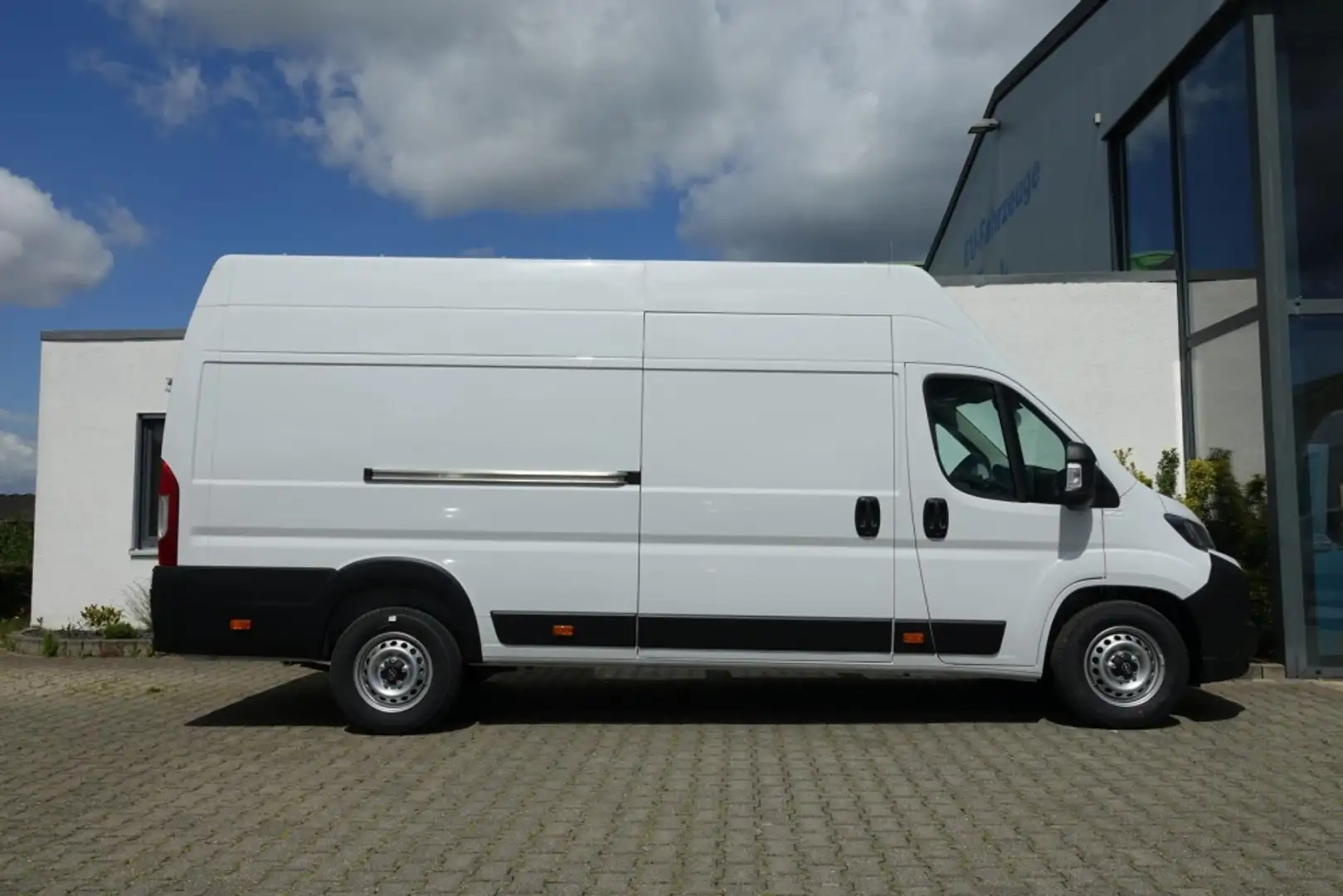 Opel Movano Transporter 35 verstärkt L4H3 180PS AT UPEca56800 Білий - 2