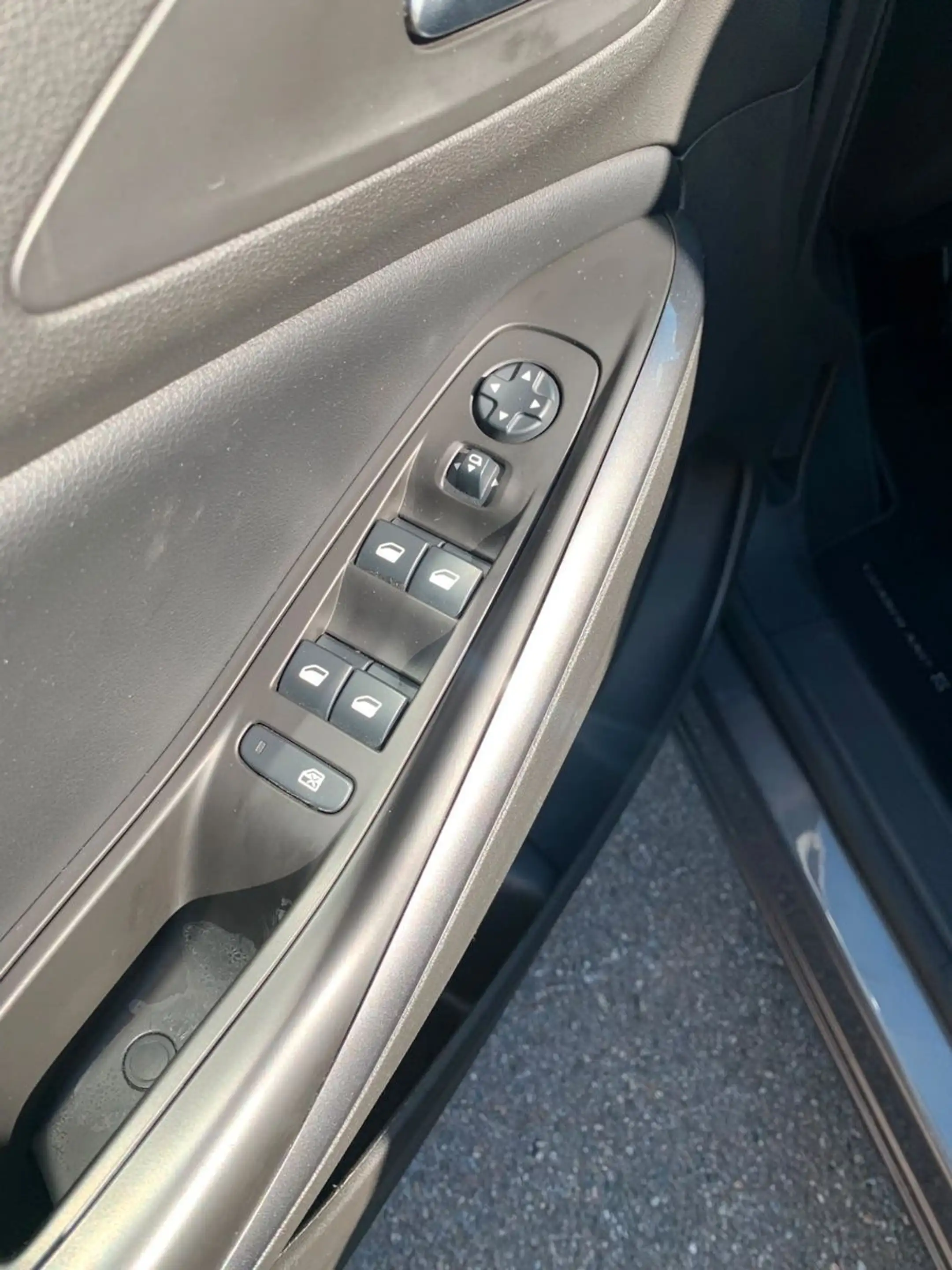 Opel Grandland X Innovation 1.5 Diesel 6 Gang — photo 19