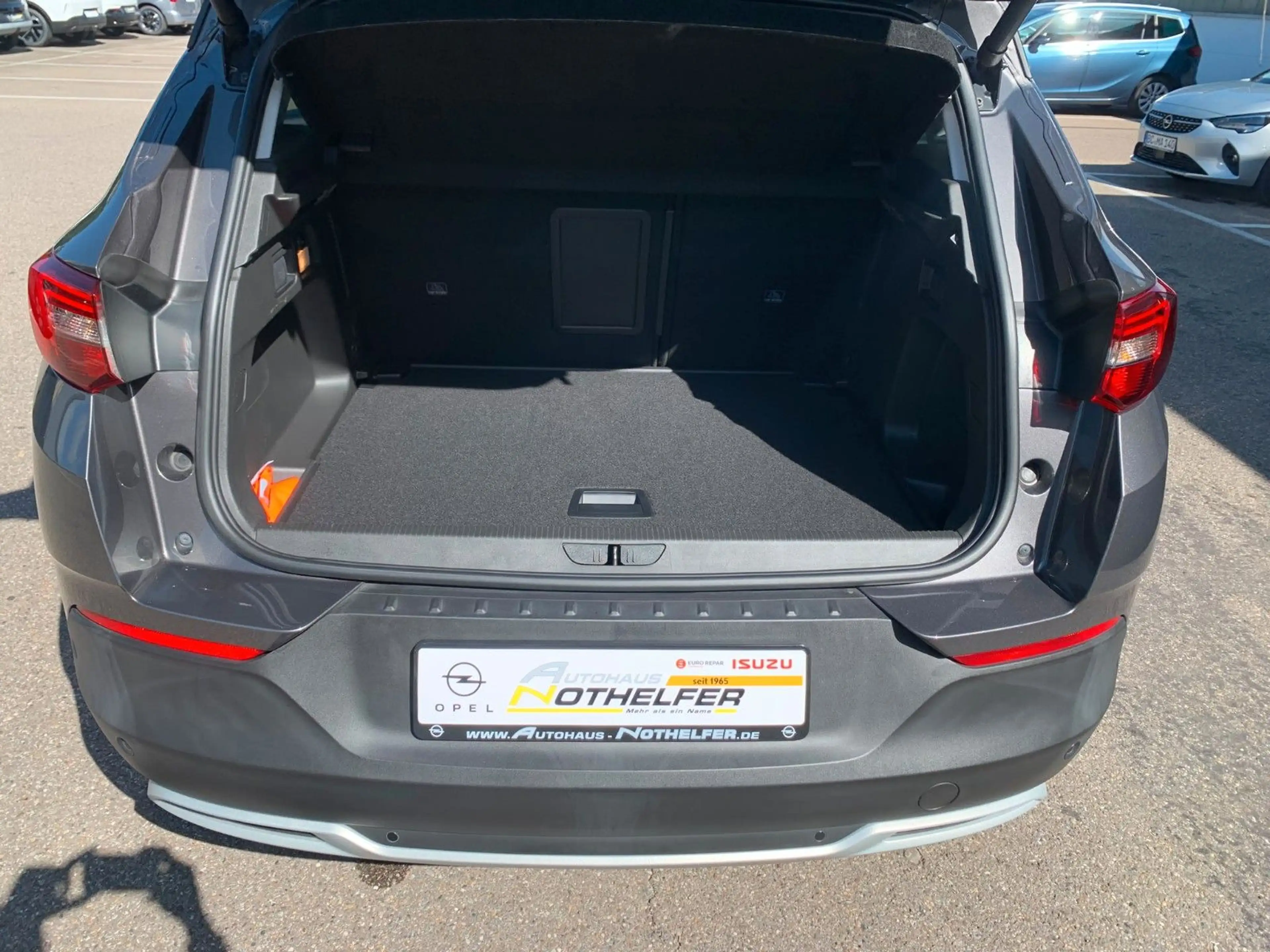 Opel Grandland X Innovation 1.5 Diesel 6 Gang — photo 13