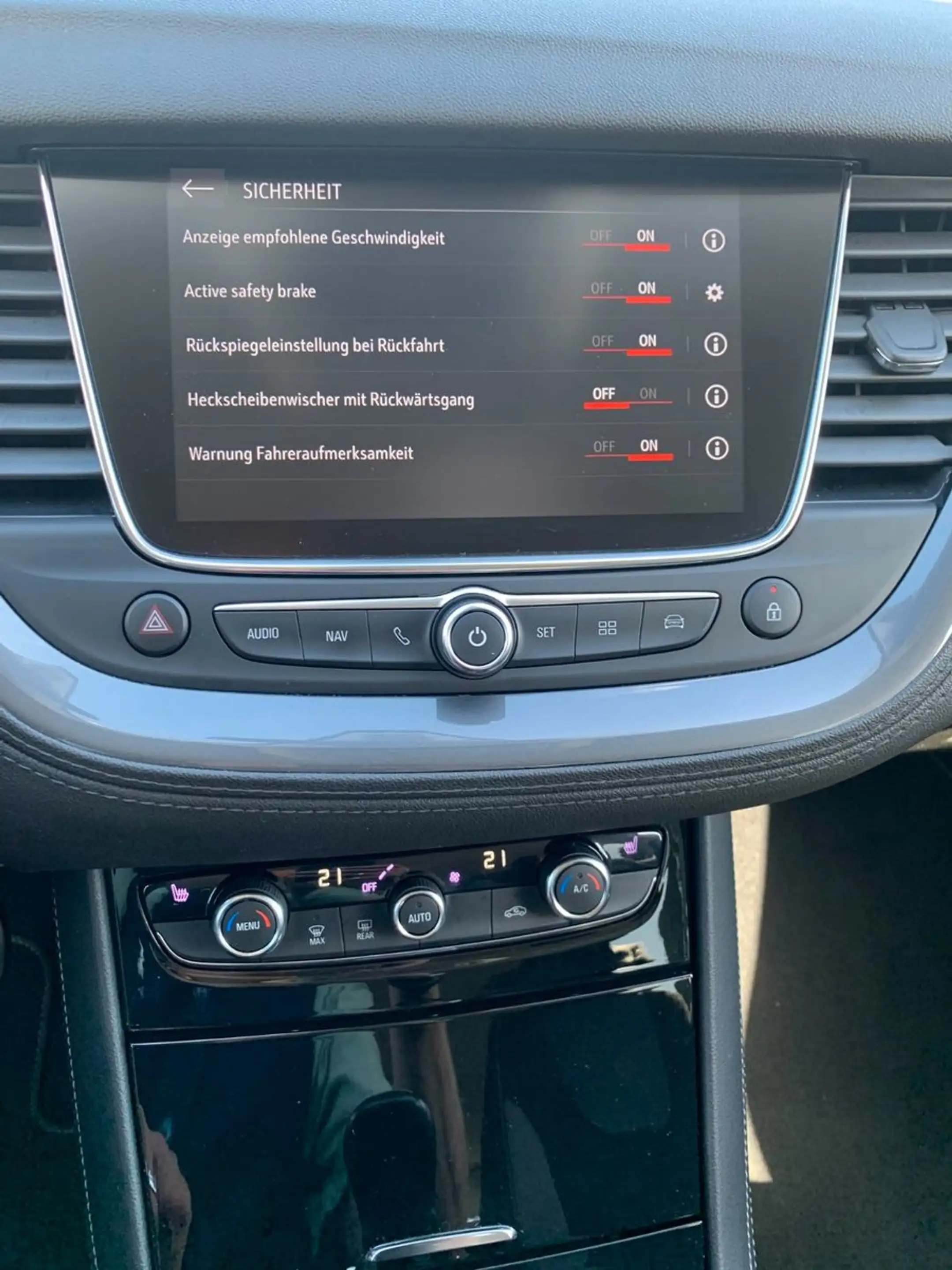 Opel Grandland X Innovation 1.5 Diesel 6 Gang — photo 26