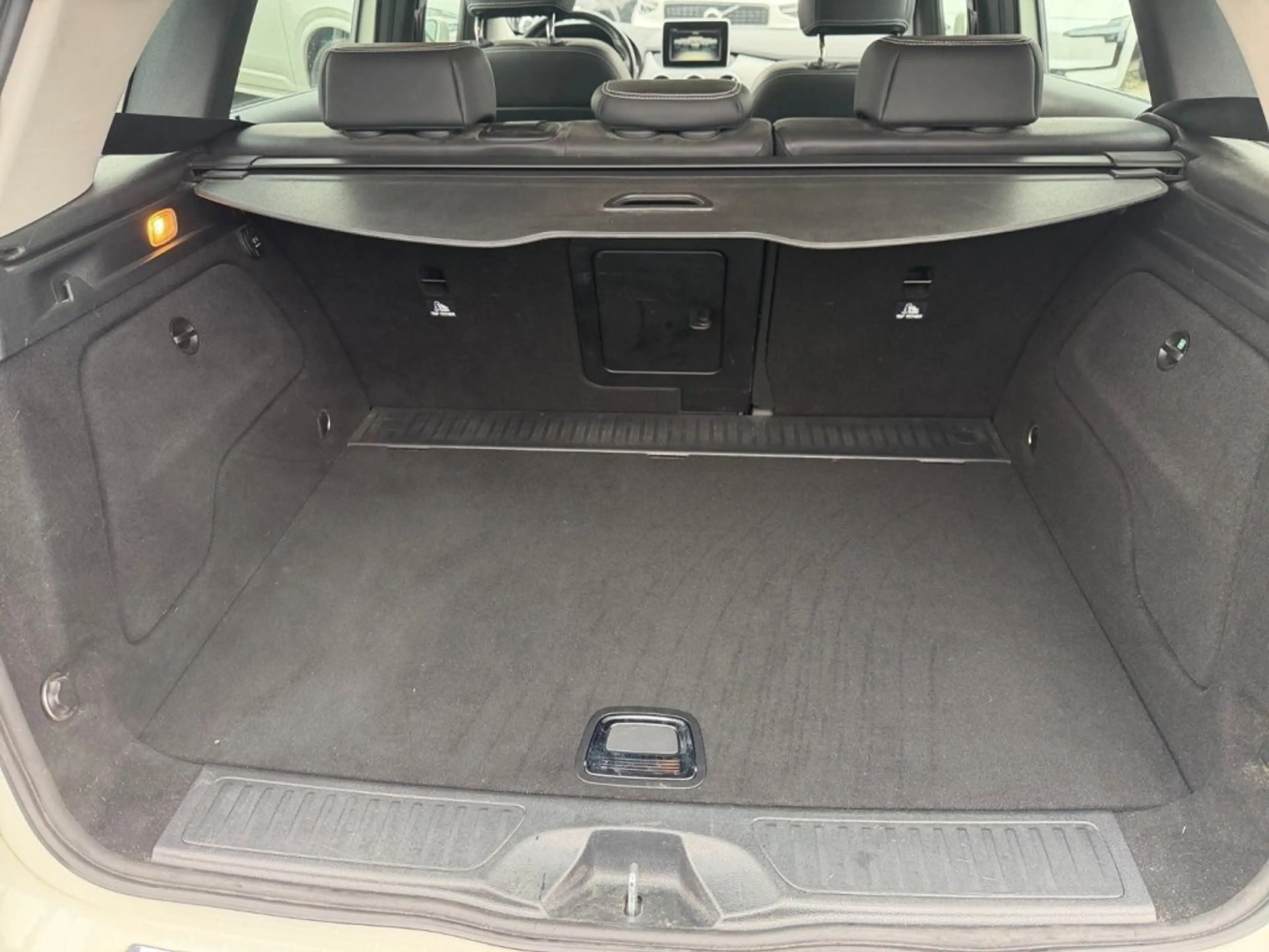 Mercedes-Benz B 220 4MATIC Aut. — photo 13