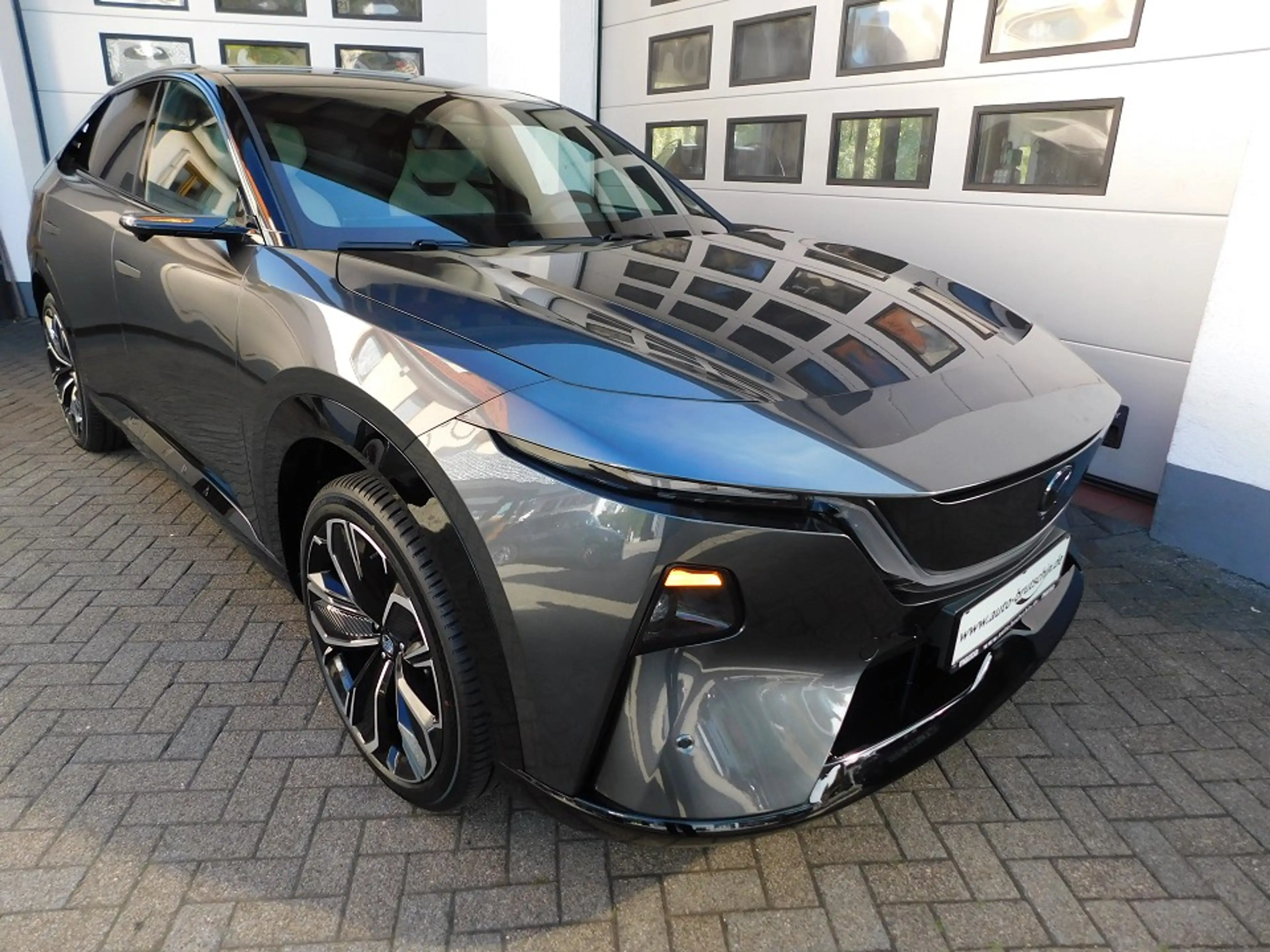 Mazda CX-6e EV 258ps 1AT RWD Takumi Plus — photo 3