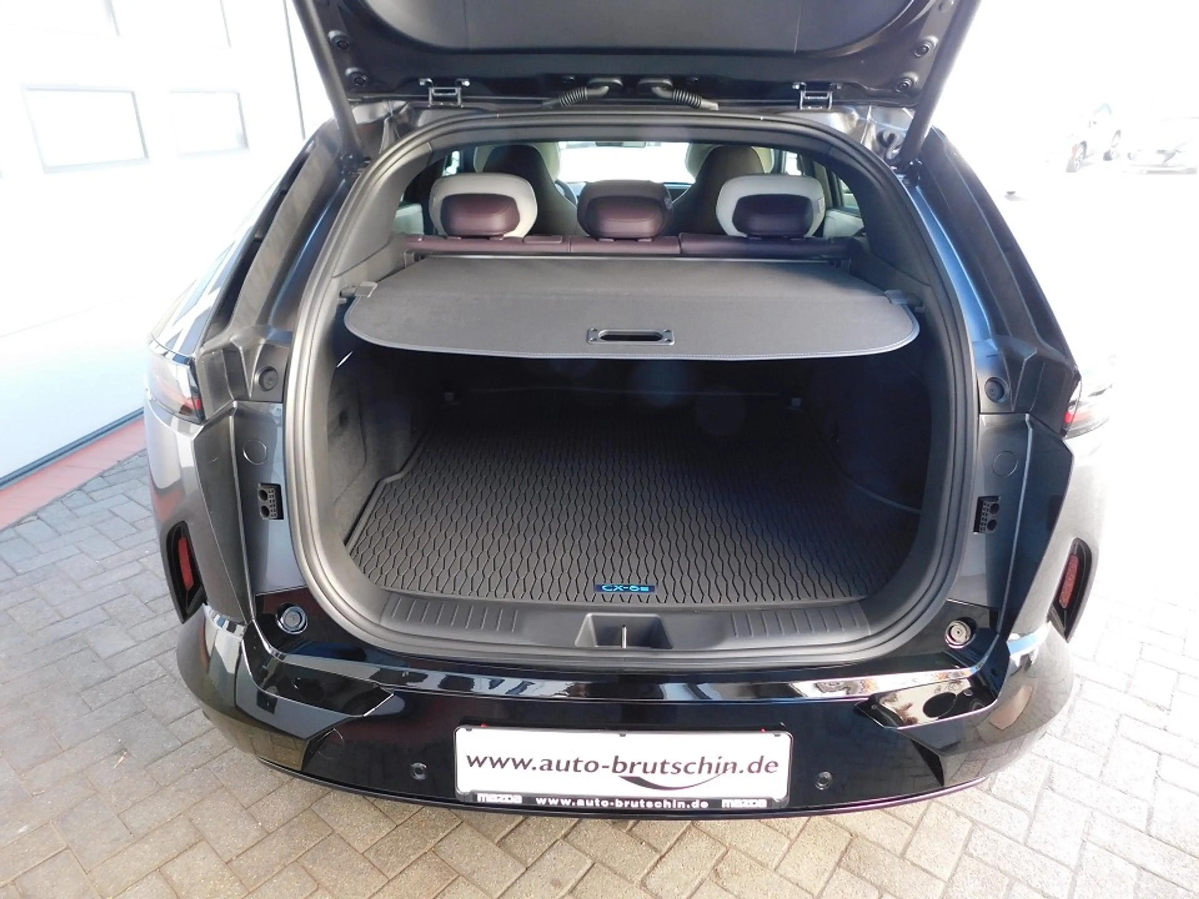Mazda CX-6e EV 258ps 1AT RWD Takumi Plus — photo 10