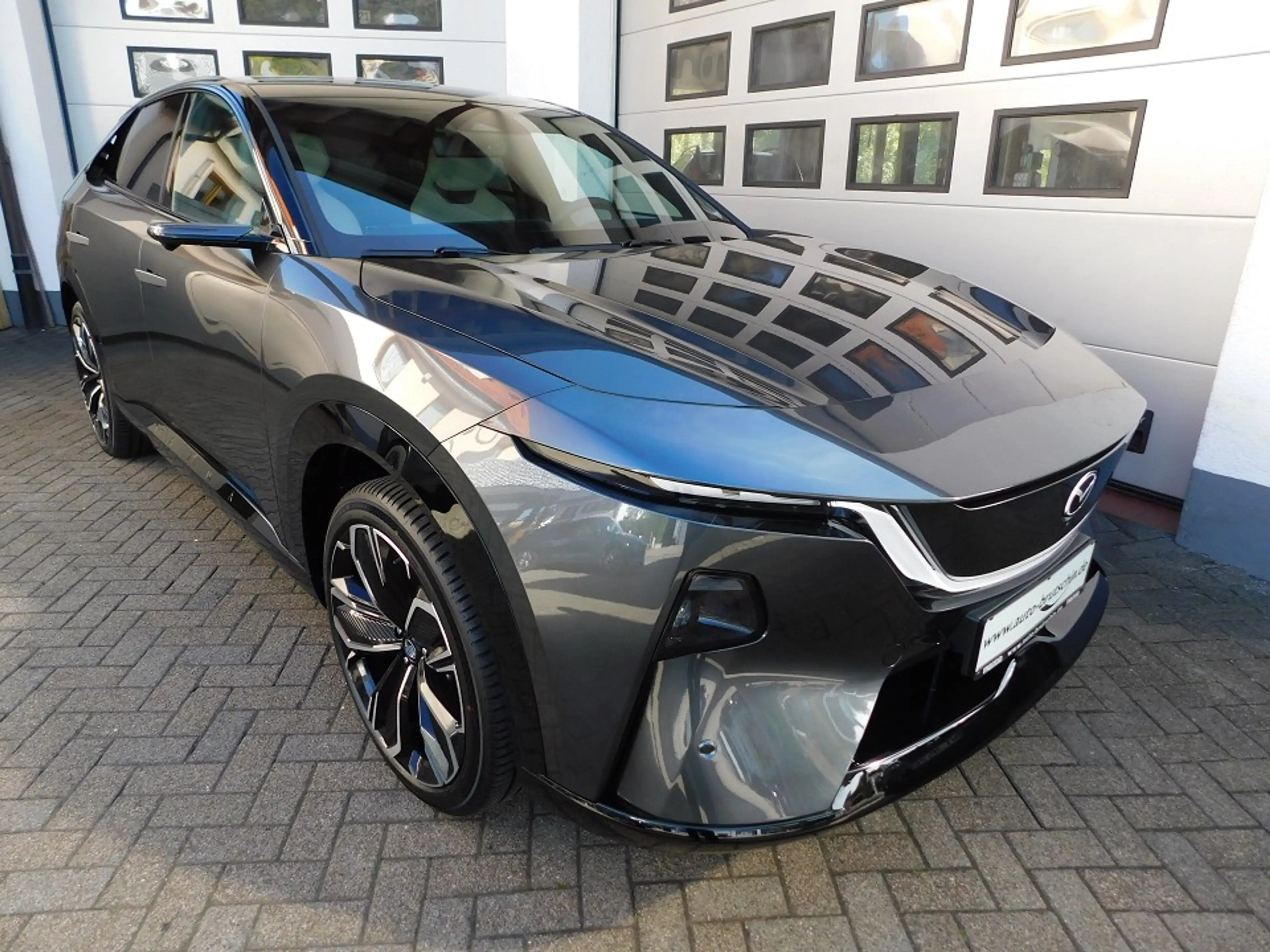 Mazda CX-6e EV 258ps 1AT RWD Takumi Plus — photo 4
