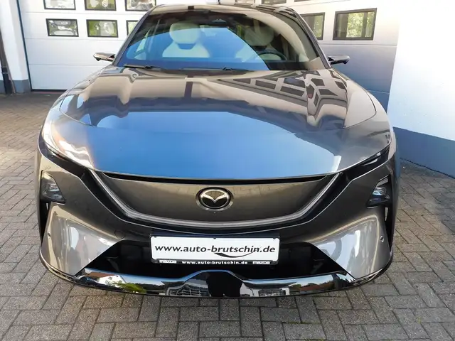 Mazda CX-6e