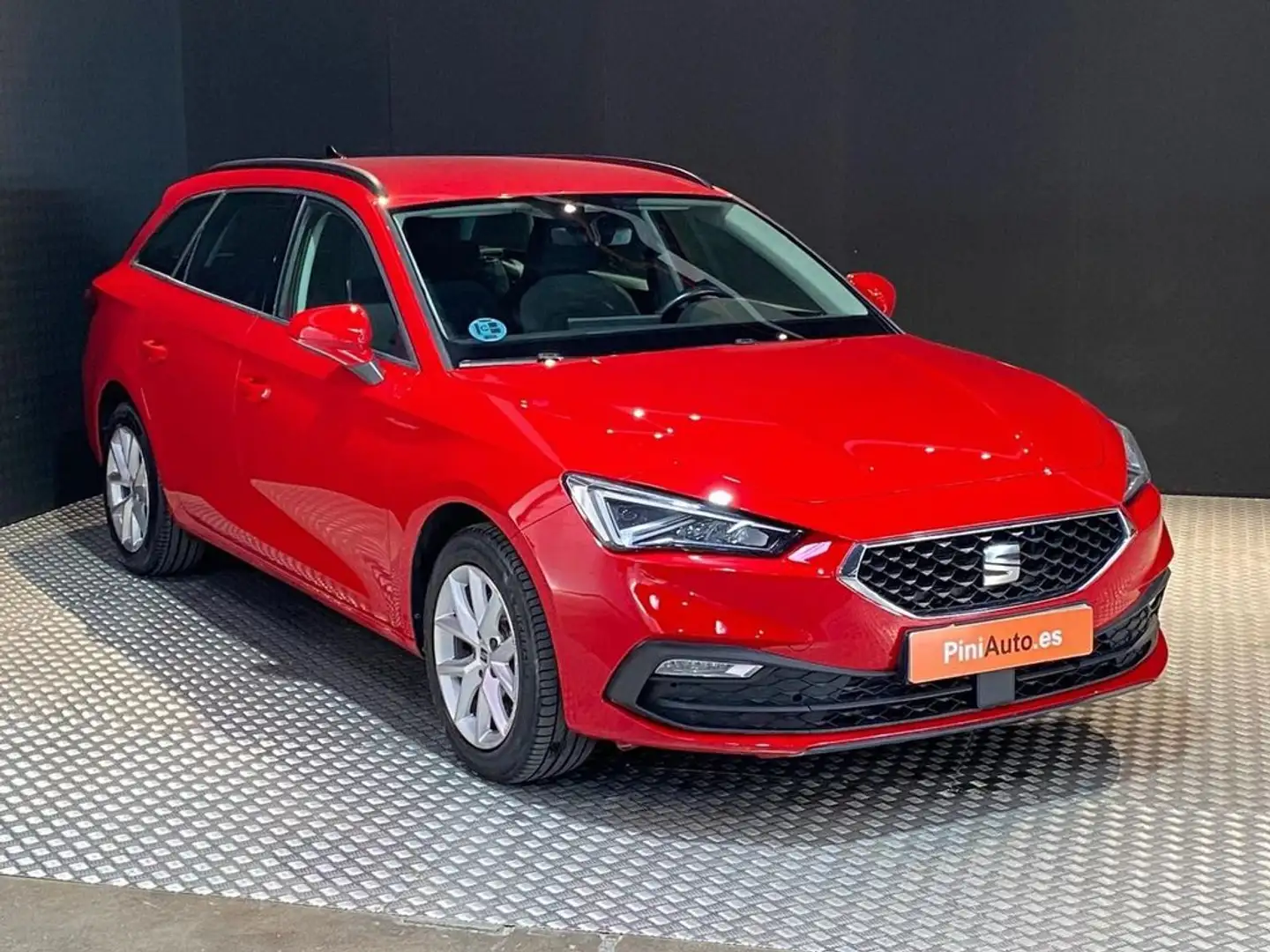 SEAT Leon SP 2.0 TDI 110kW DSG Style Rouge - 2