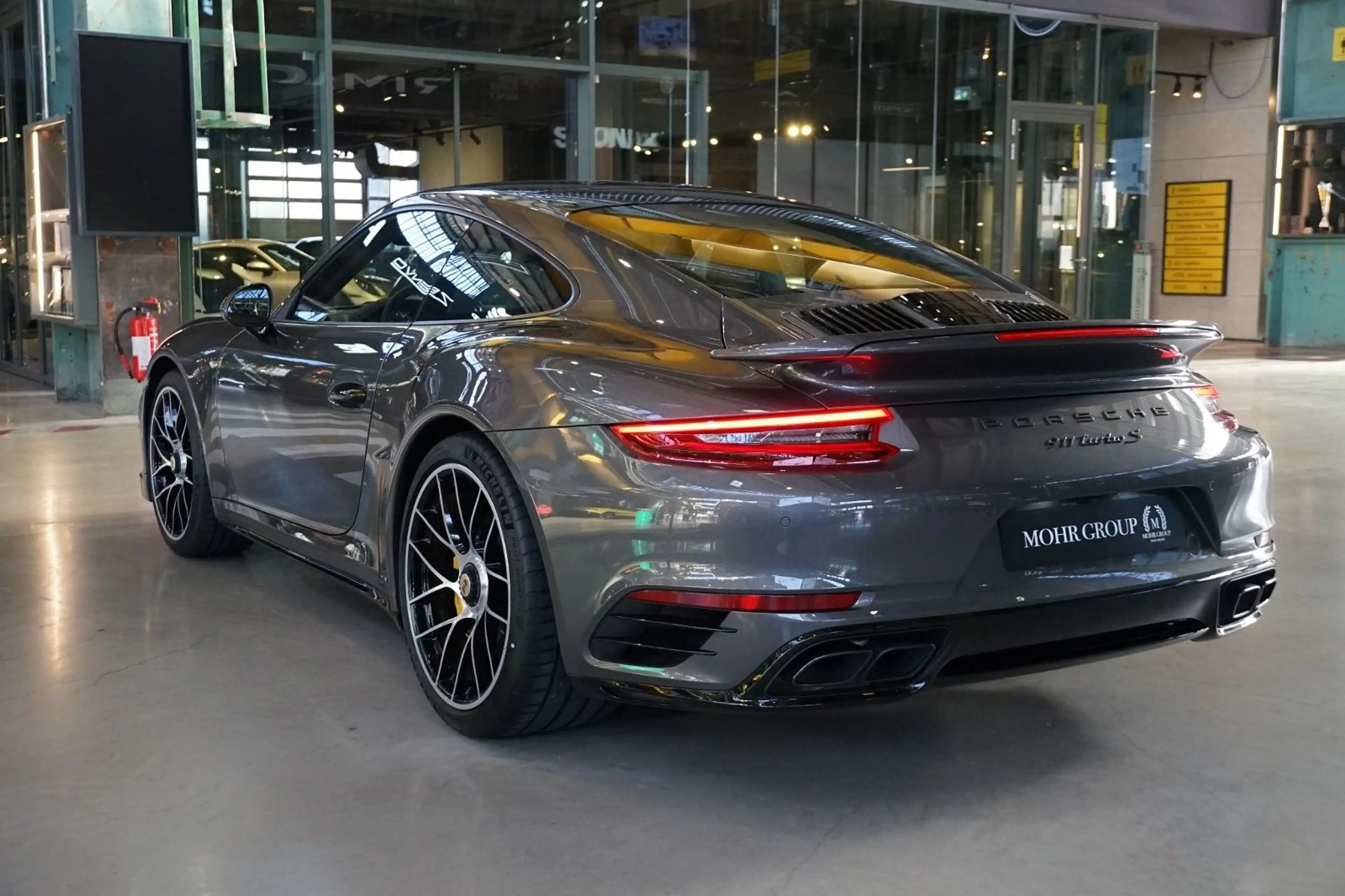 Porsche 991 911 Turbo S/LIFT/1.Hand/BOSE/PDLS+/VAT deduct. — photo 6