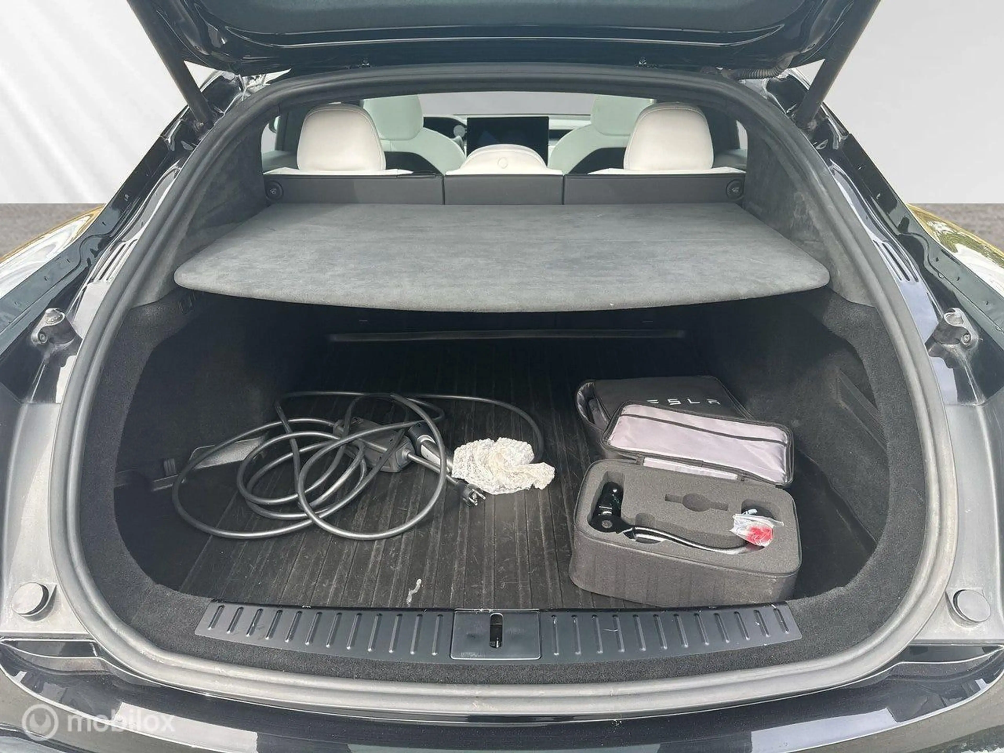 Tesla Model S Plaid AWD 90 kWh FSD, Yoke, HW4 — photo 29