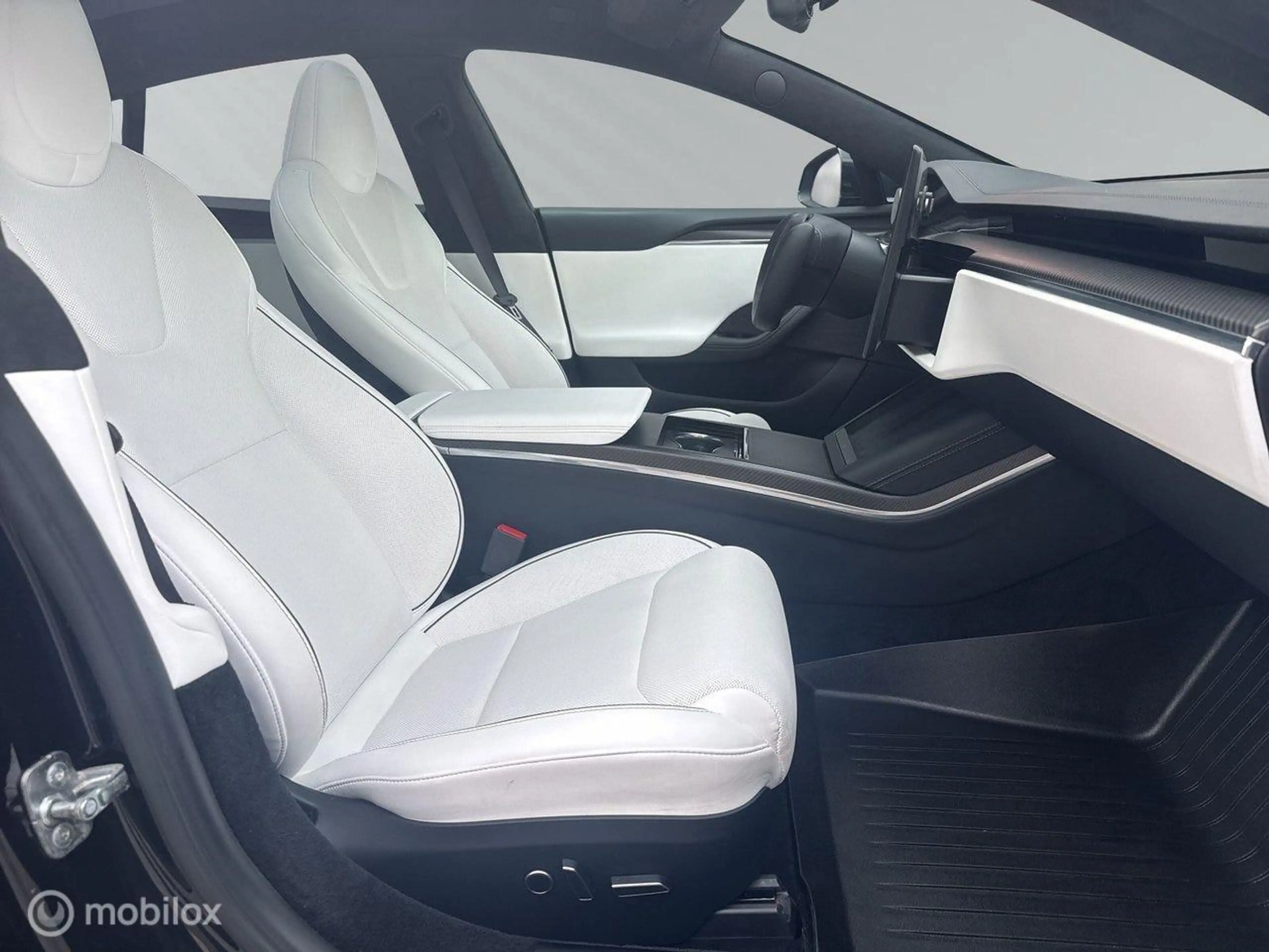 Tesla Model S Plaid AWD 90 kWh FSD, Yoke, HW4 — photo 14