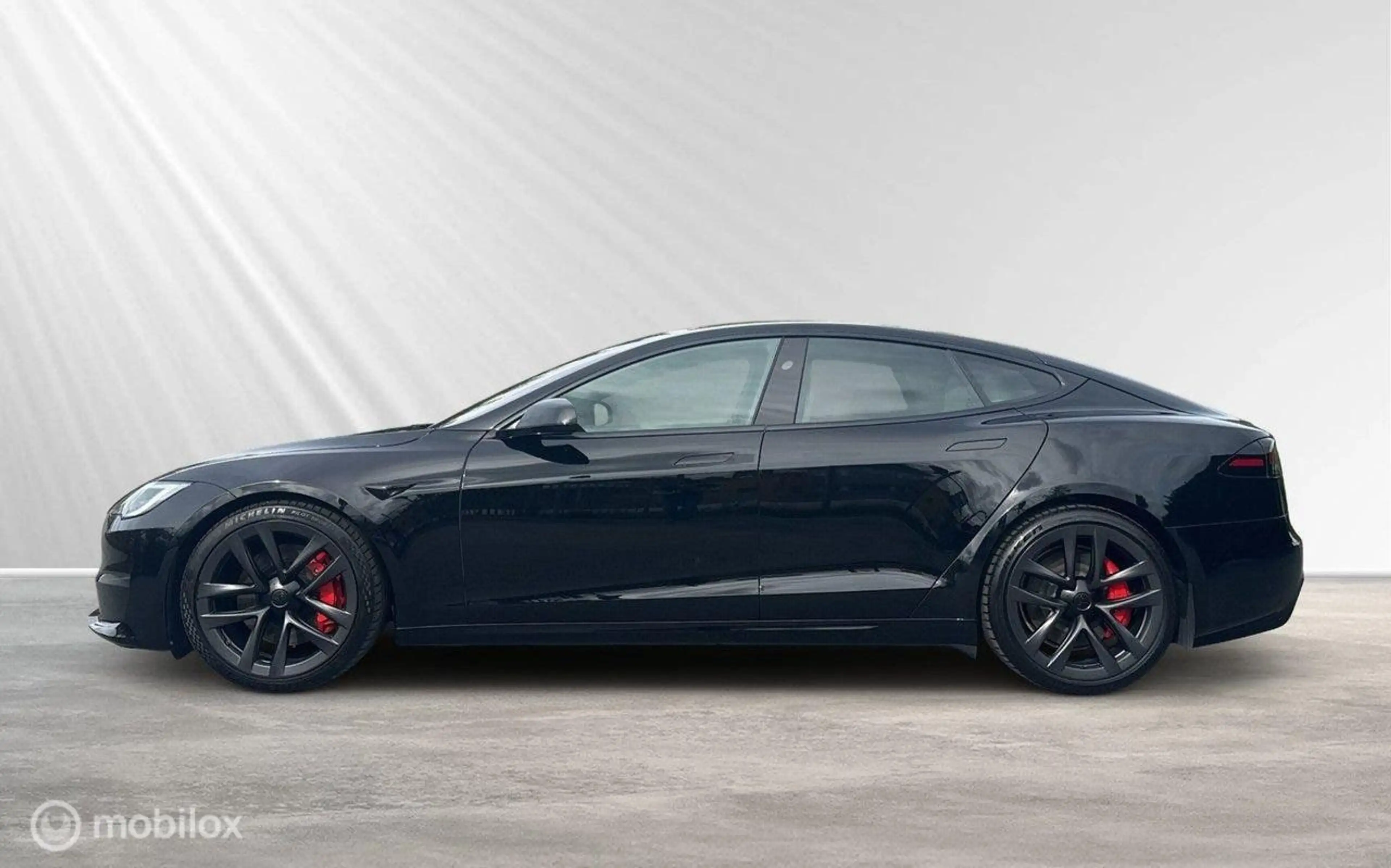 Tesla Model S Plaid AWD 90 kWh FSD, Yoke, HW4 — photo 4