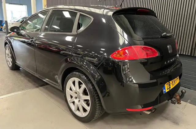 Seat Leon view 8