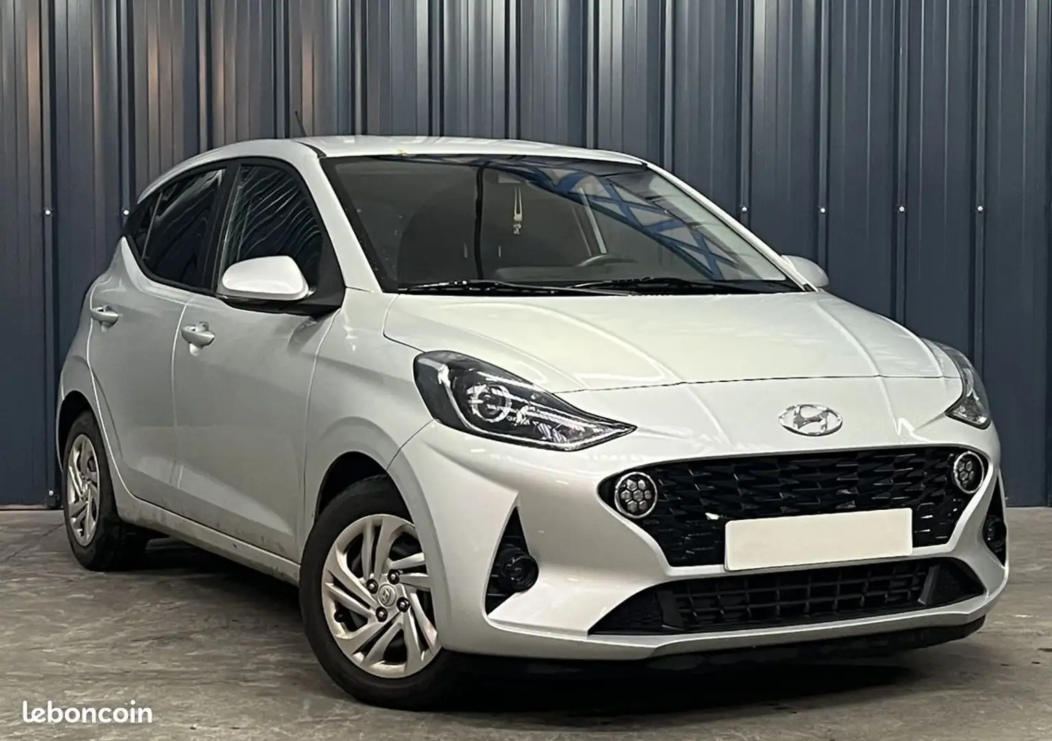 Hyundai i10 Finition Créative 1.0L 67ch Essence Garantie 1 An Caméra de Recul GPS - 1