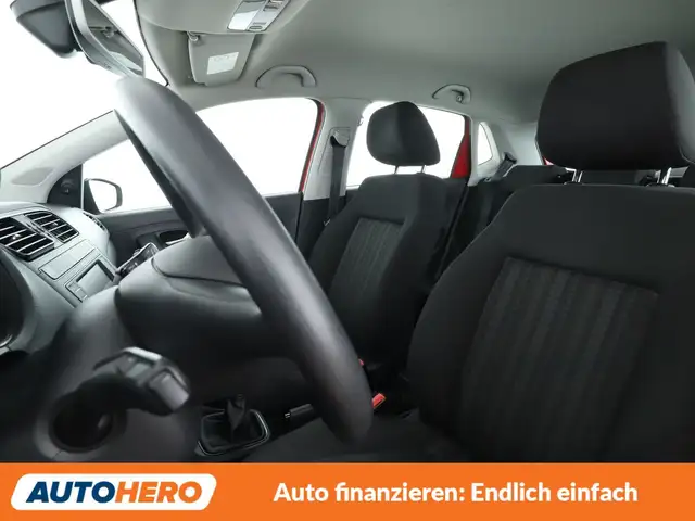 Volkswagen Polo view 10