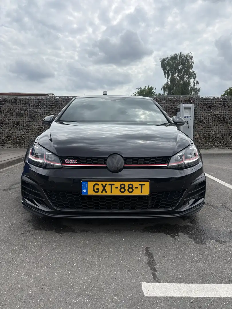 Volkswagen Golf GTI 2.0 TSI OPF DSG Performance - 2