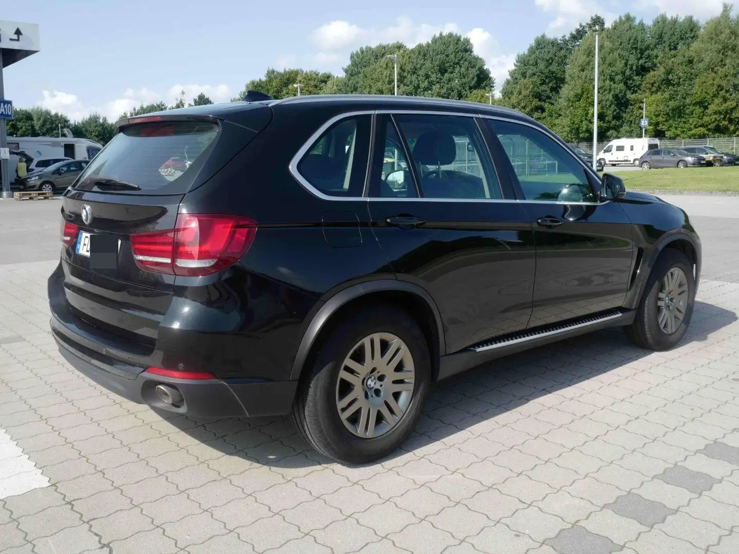 BMW X5 xDrive30d Schwarz - 2